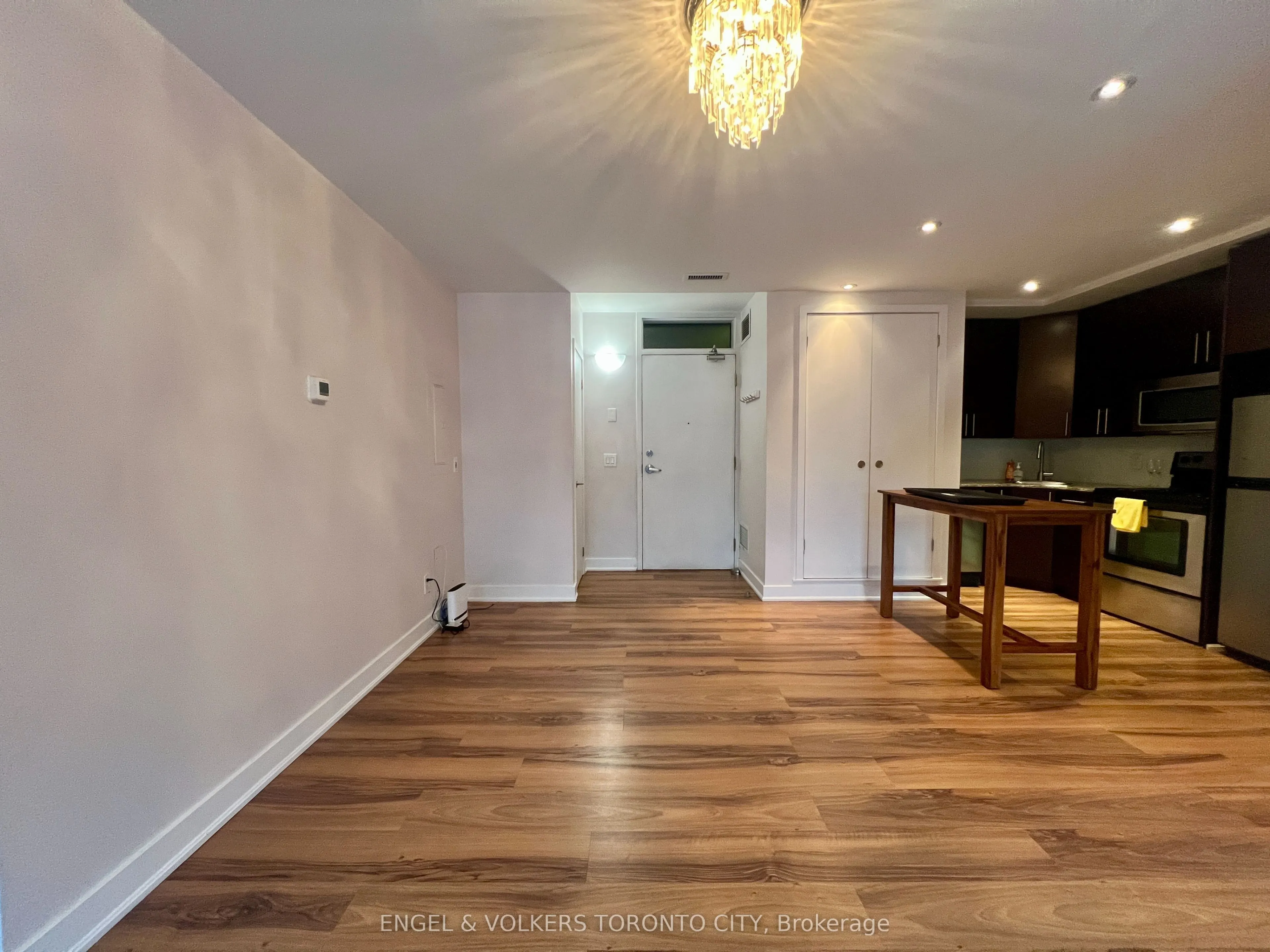 25 Ritchie Avenue #202