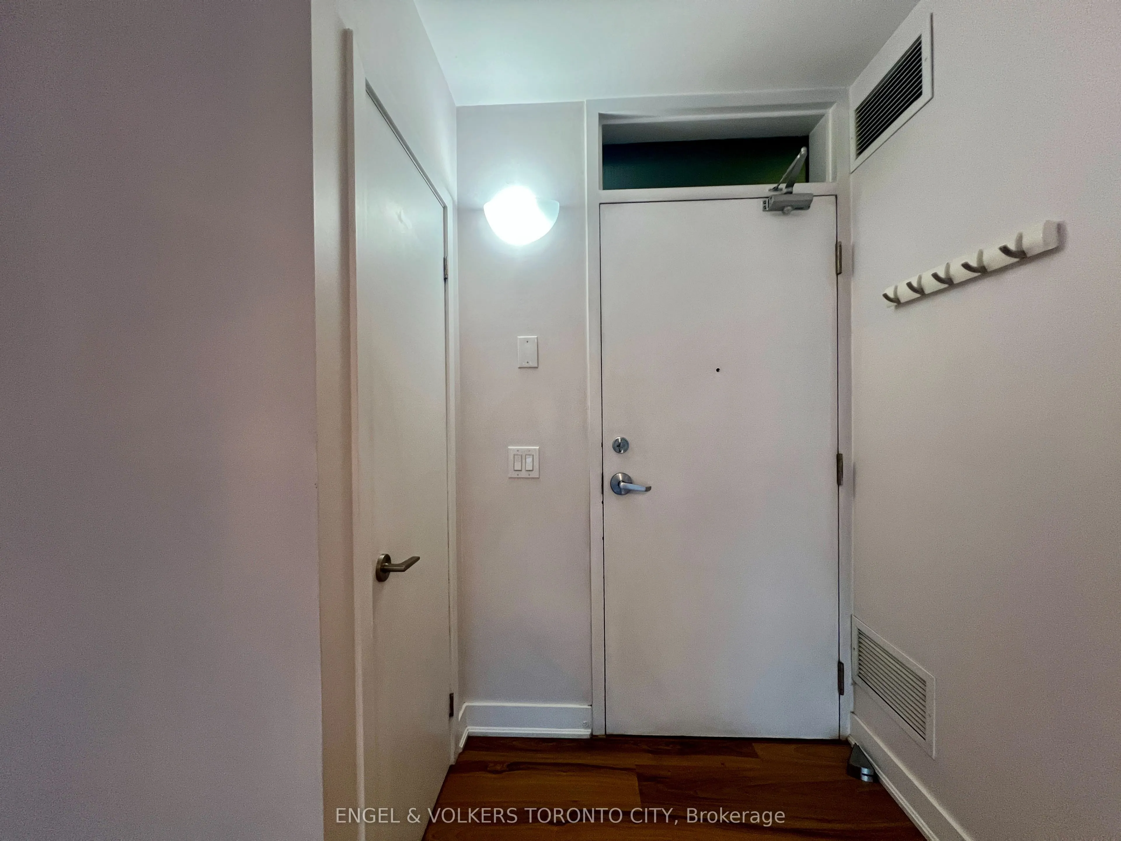 25 Ritchie Avenue #202