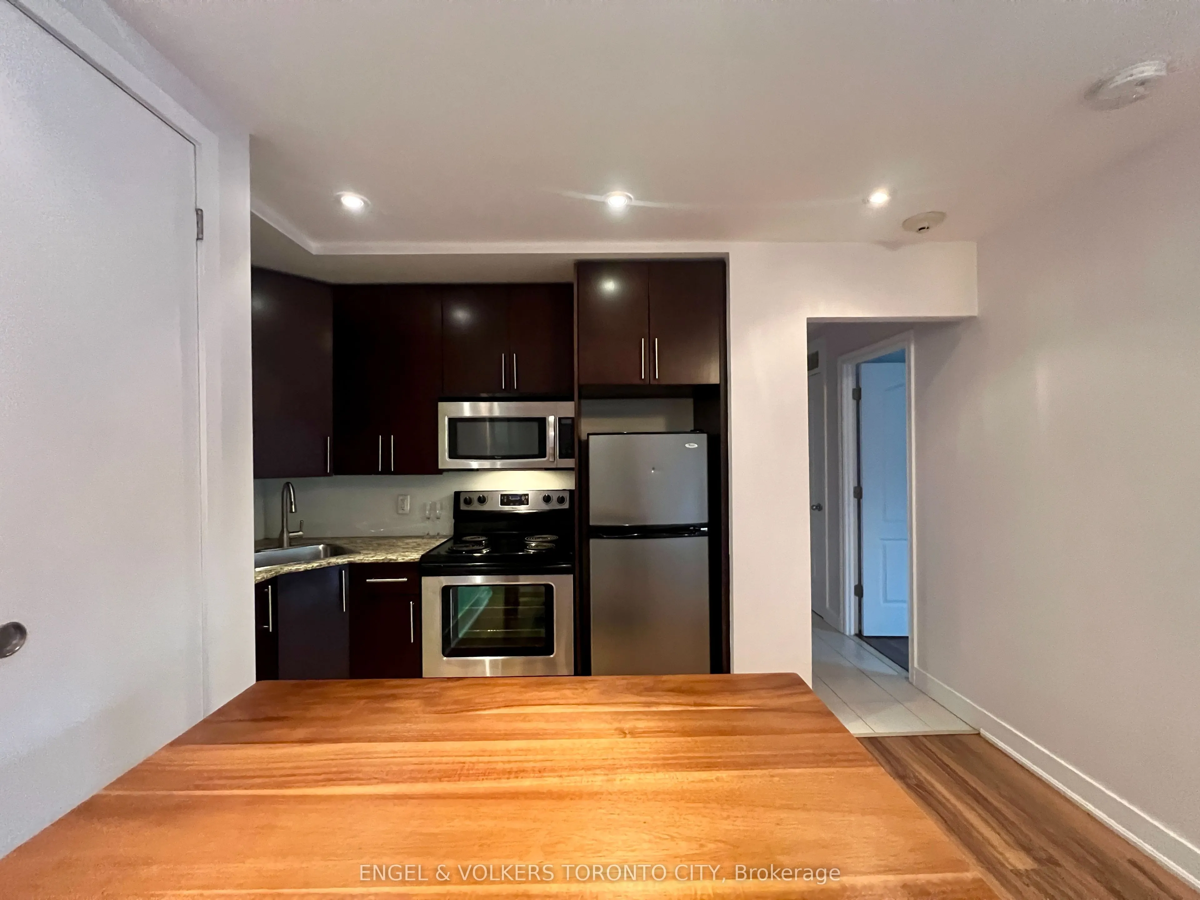 25 Ritchie Avenue #202