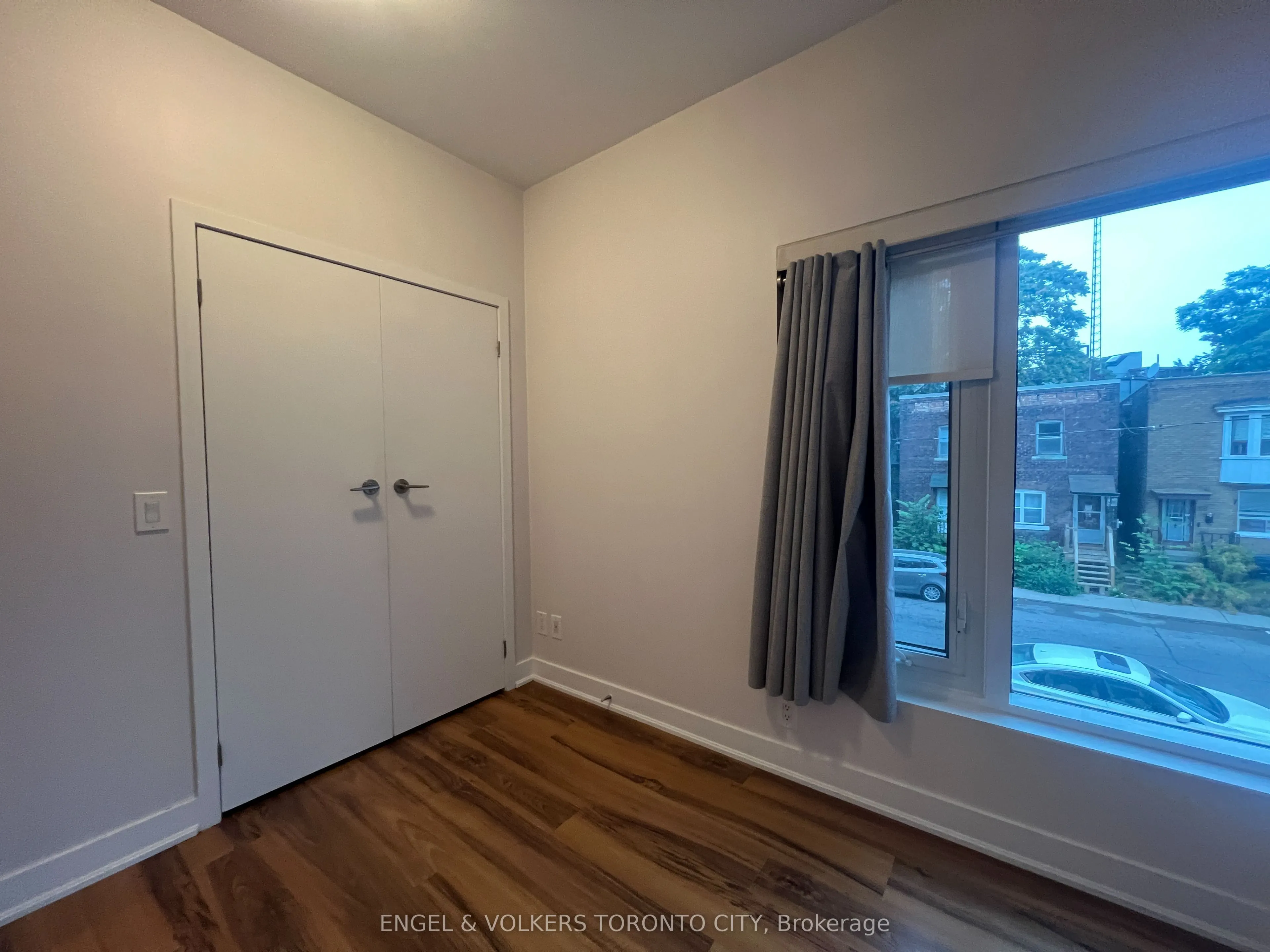 25 Ritchie Avenue #202