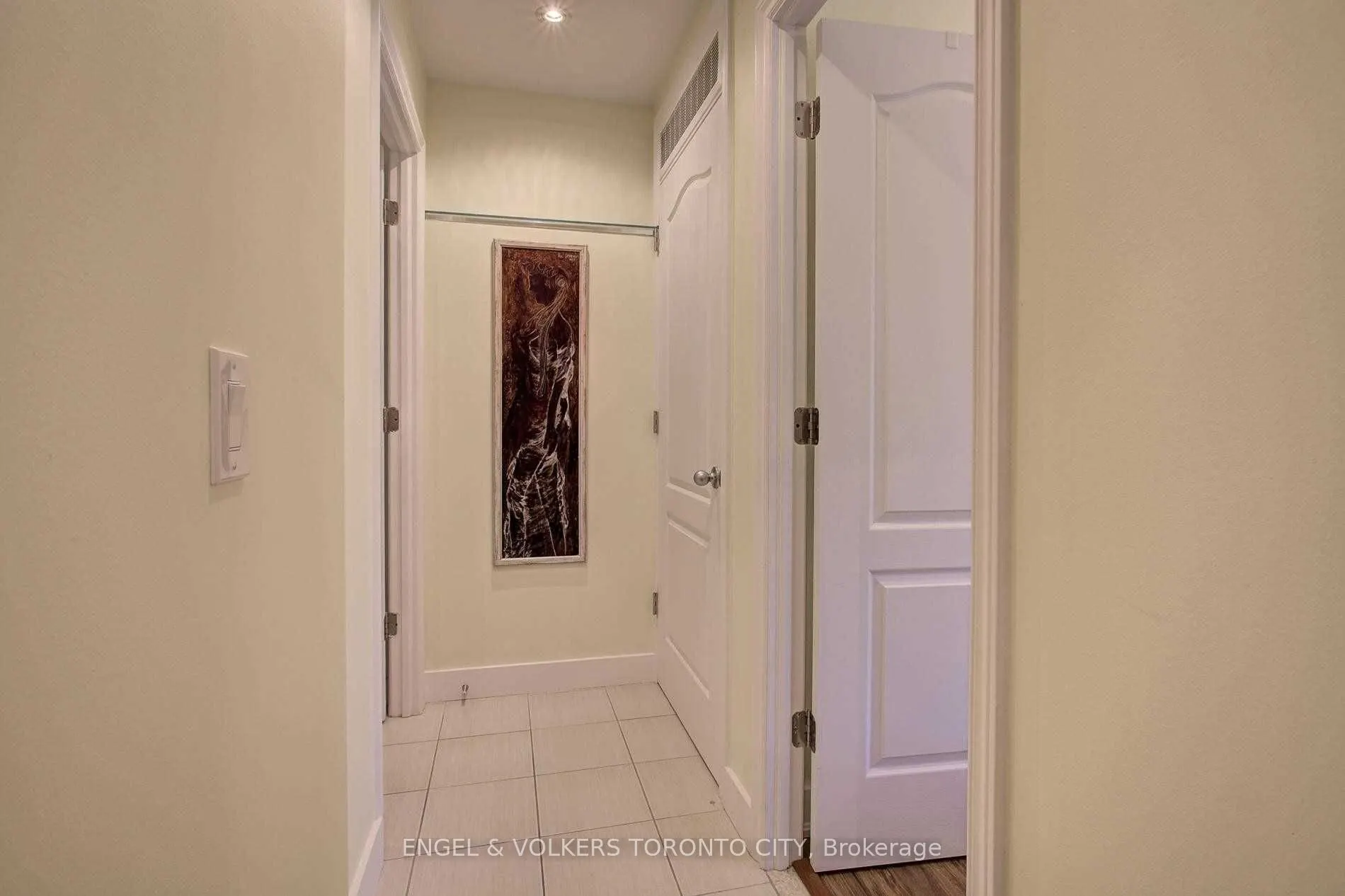 25 Ritchie Avenue #202