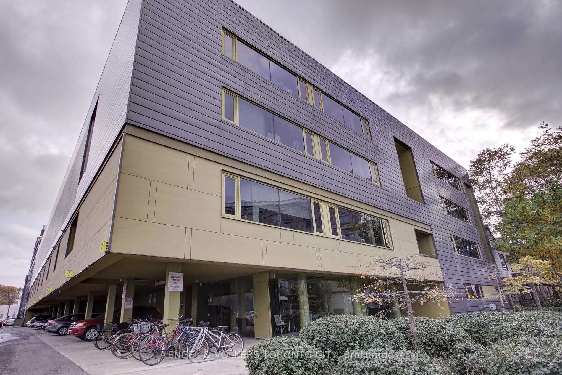 25 Ritchie Avenue #202