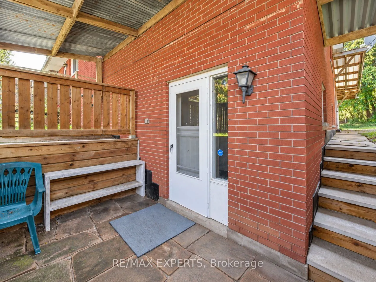 331 King Street E