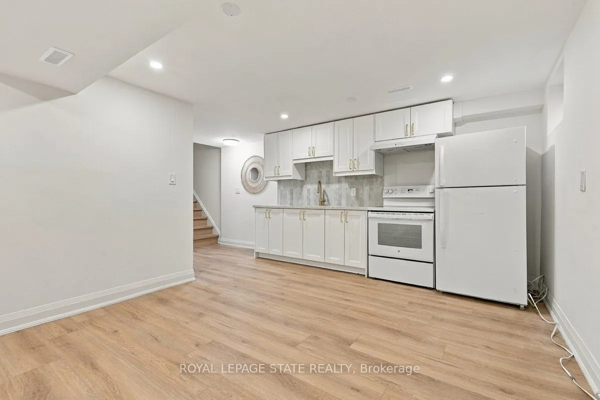 44 Viewcrest Circle