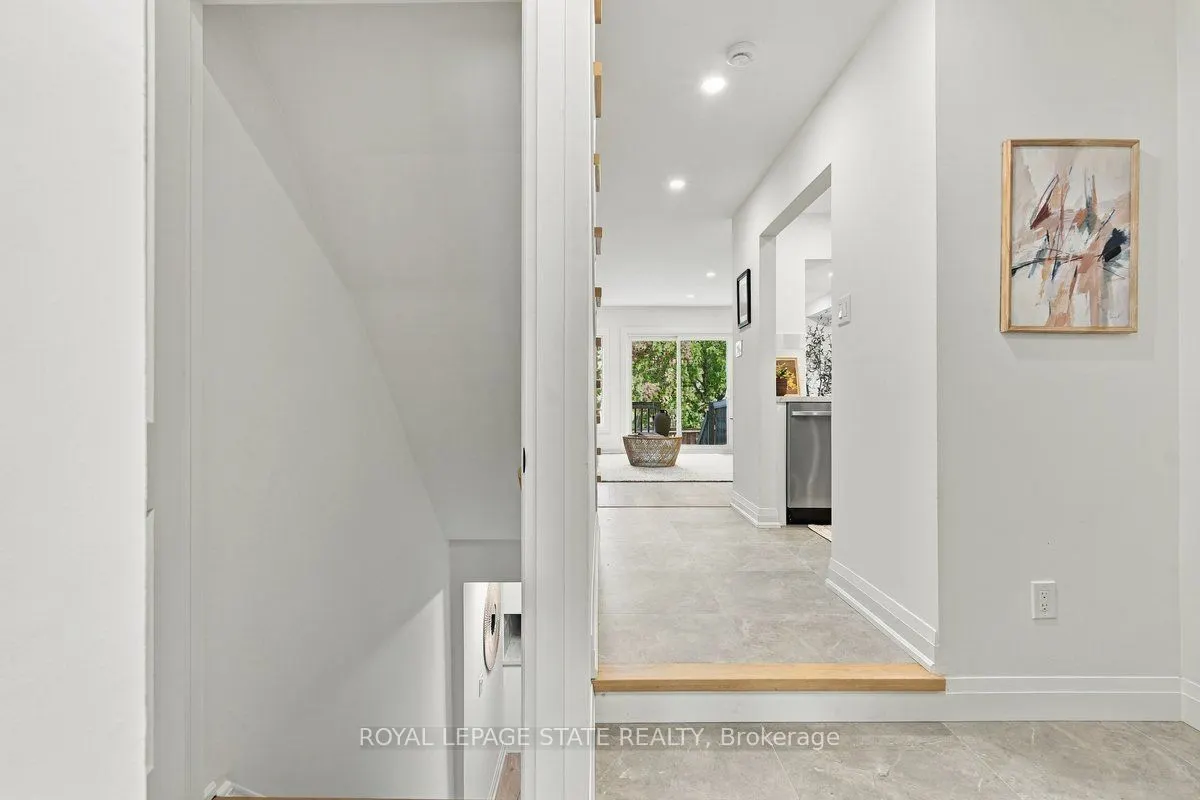 44 Viewcrest Circle
