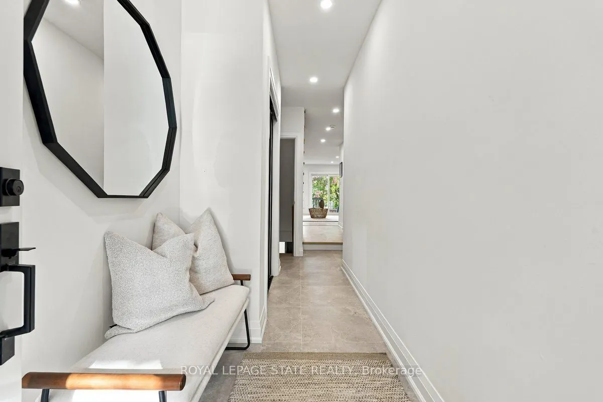 44 Viewcrest Circle