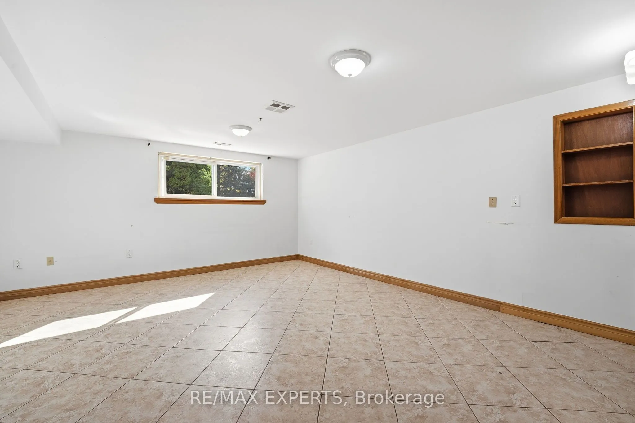 331 King Street E #Lower