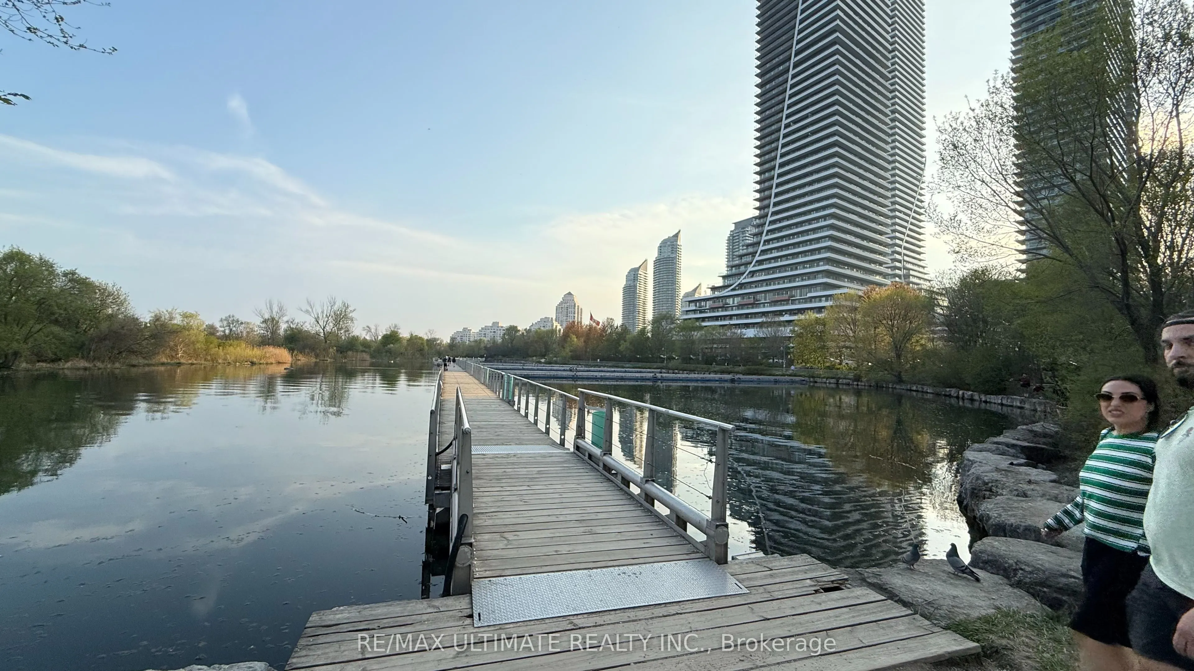33 Shore Breeze Drive #3901