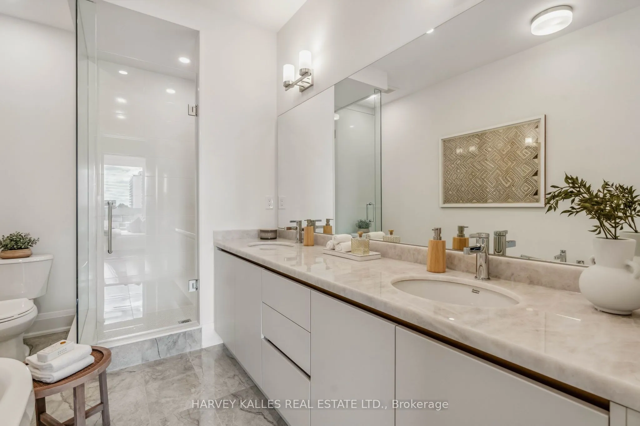 138 East Street #3