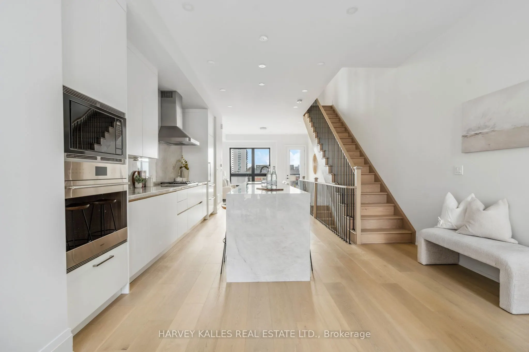 138 East Street #3
