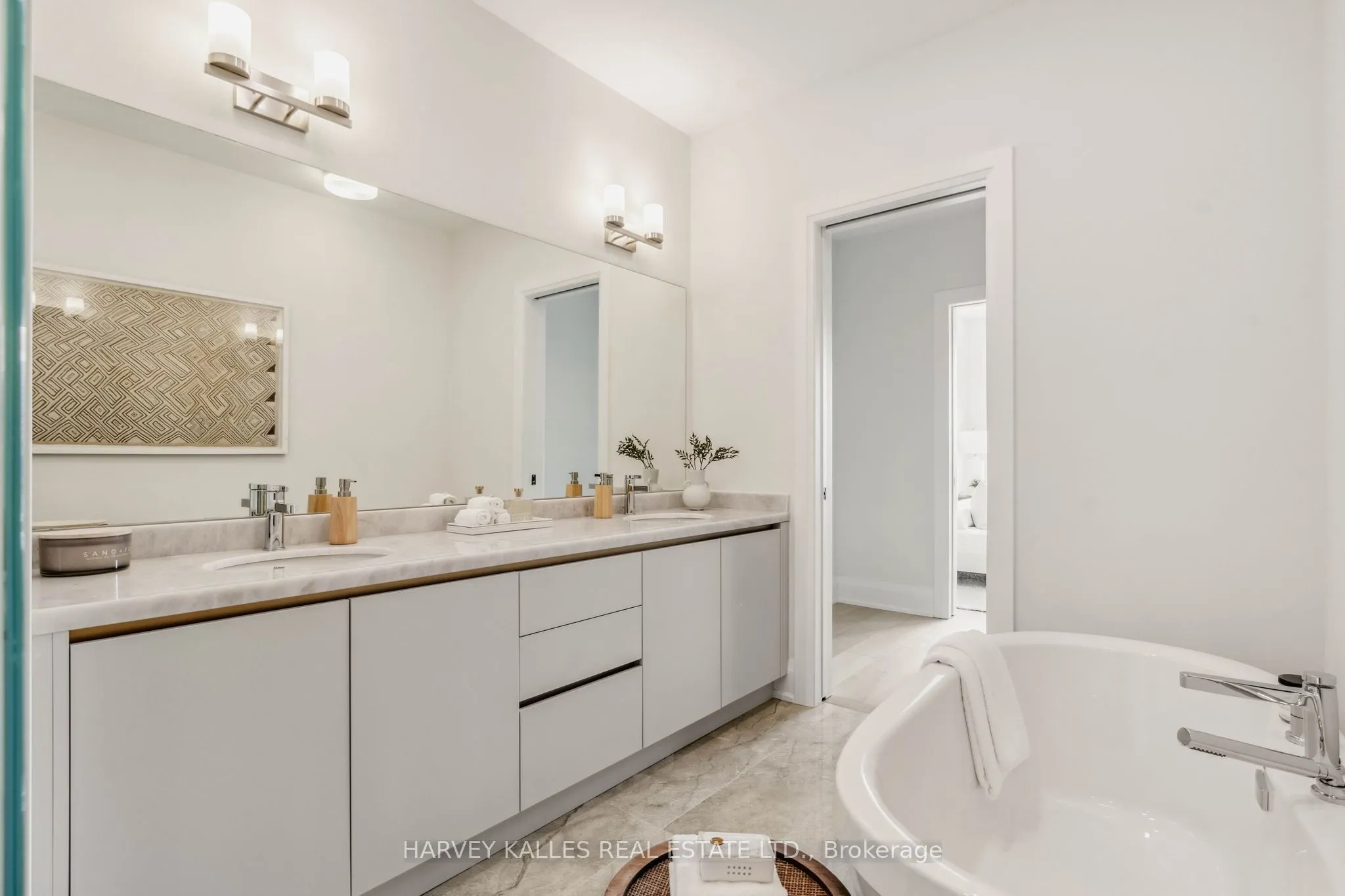 138 East Street #3
