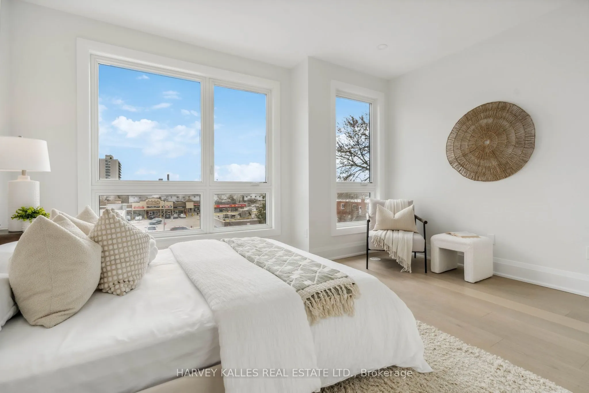 138 East Street #3