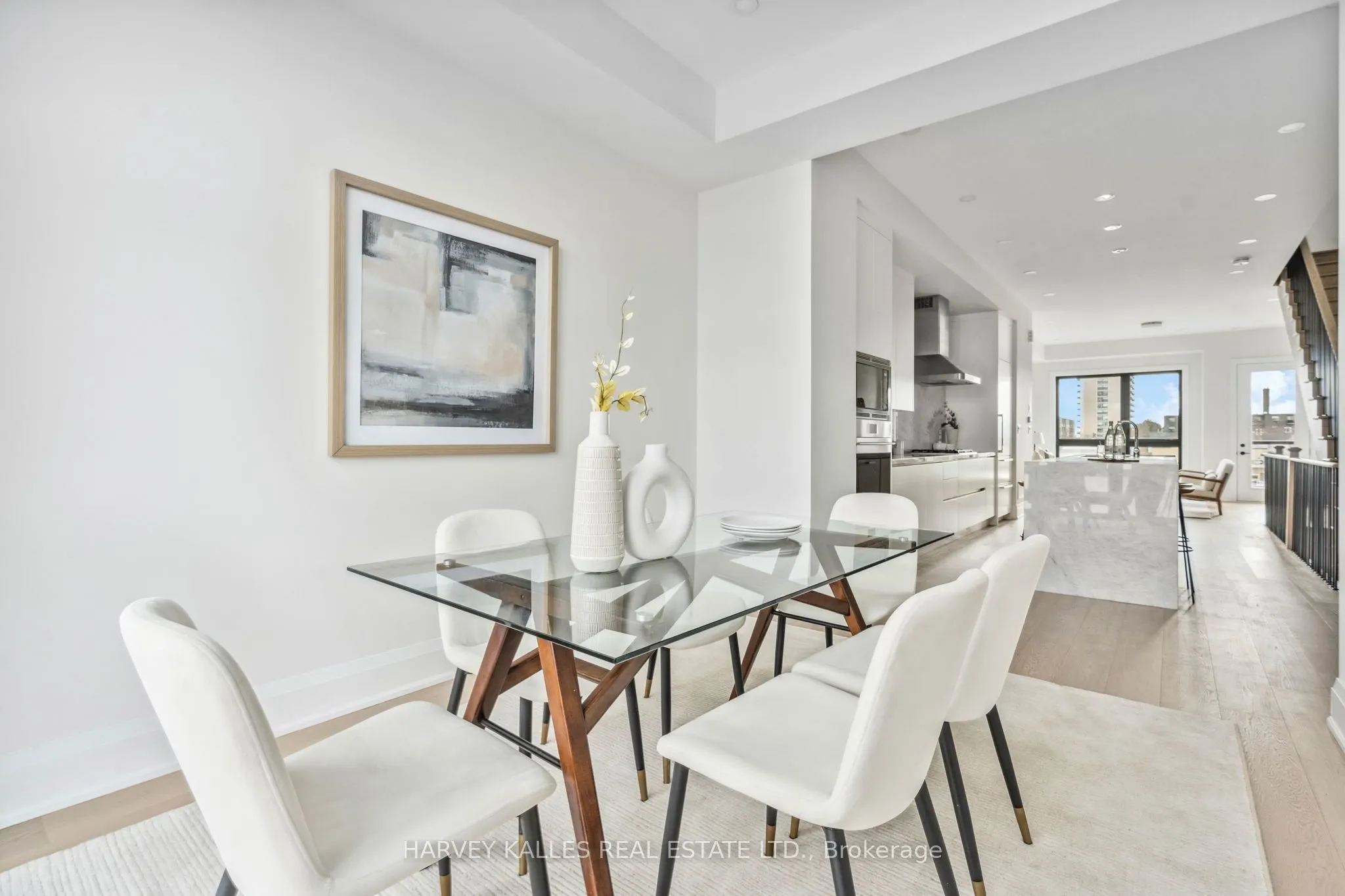 138 East Street #3