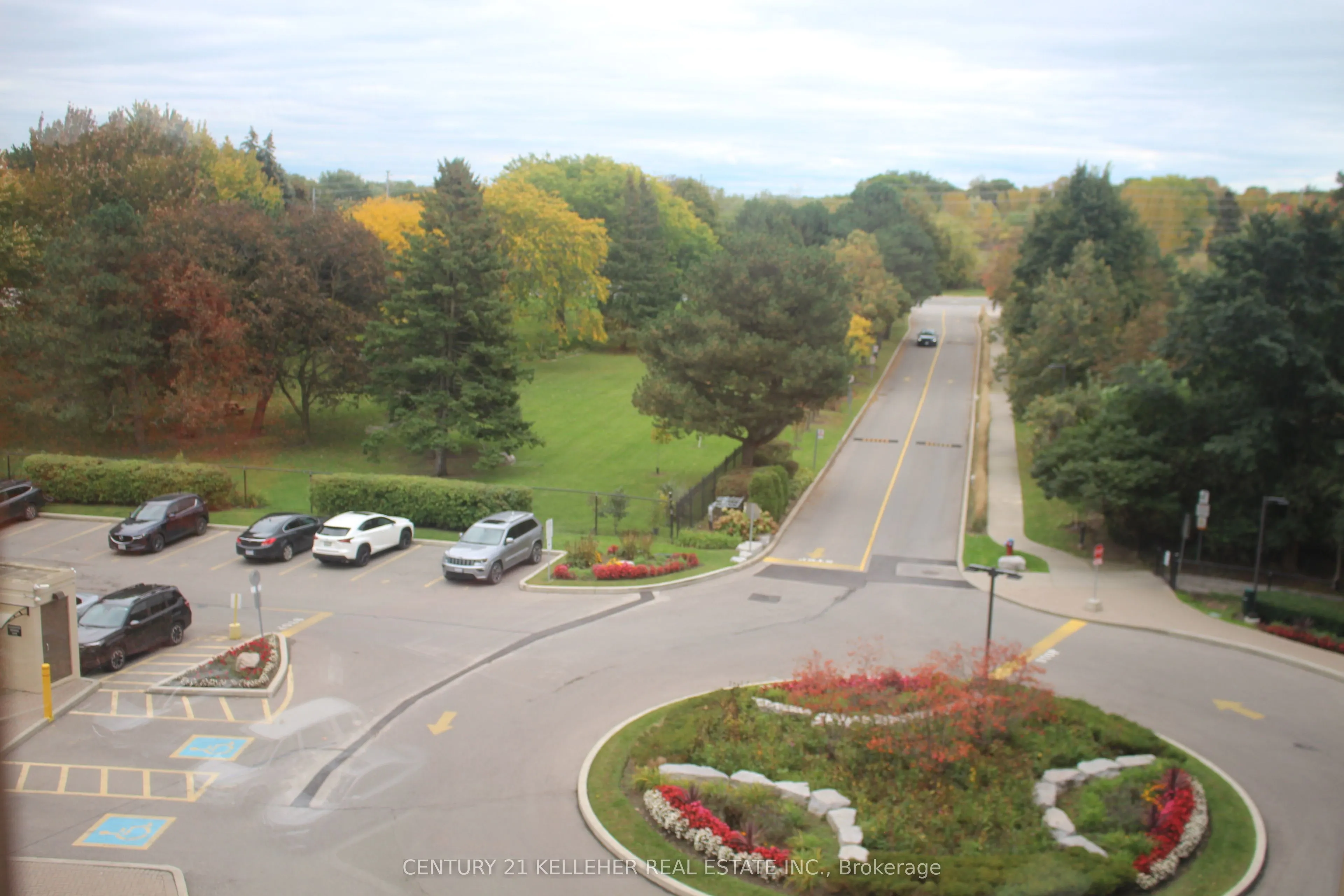 1485 Lakeshore Rd. E #518