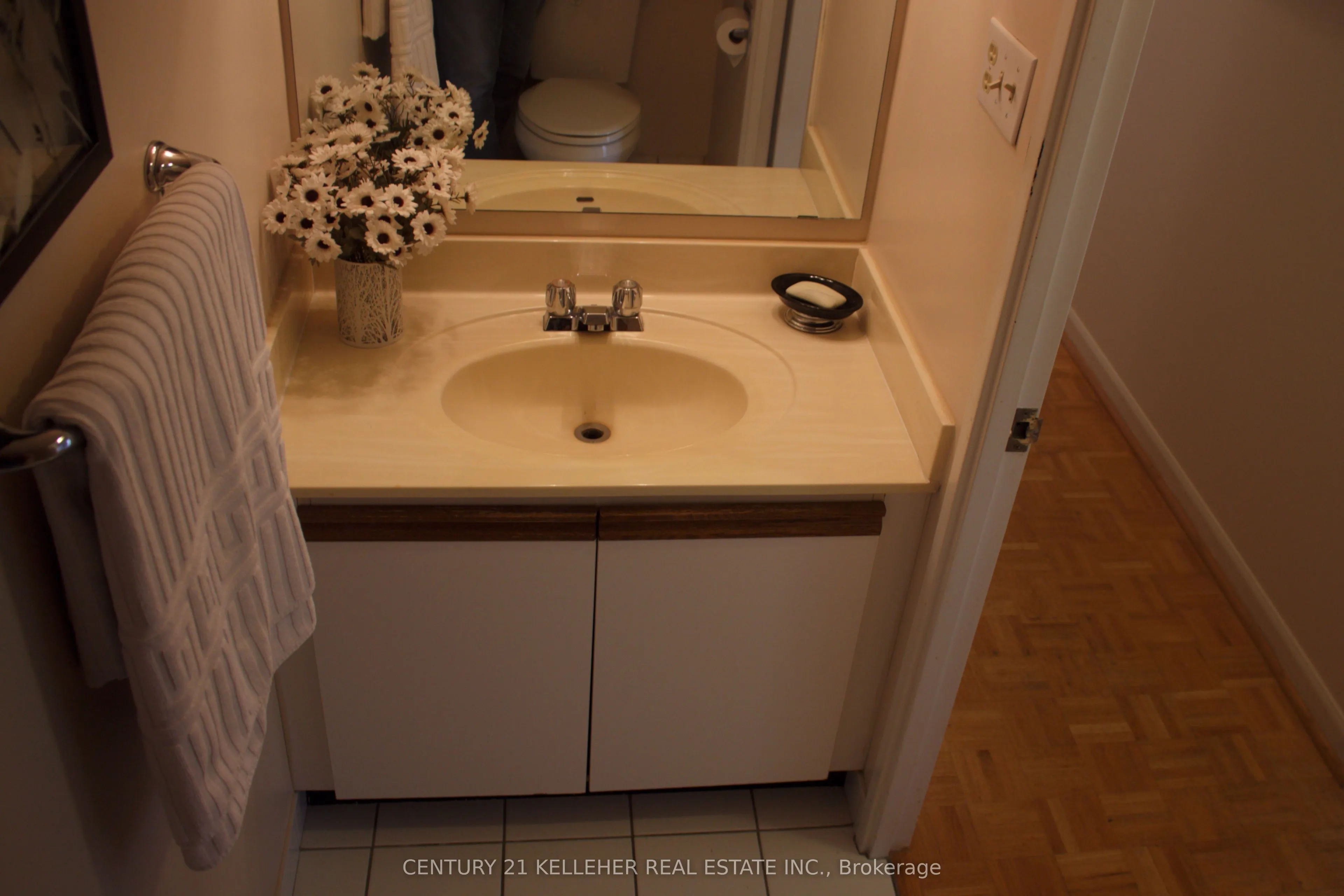 1485 Lakeshore Rd. E #518