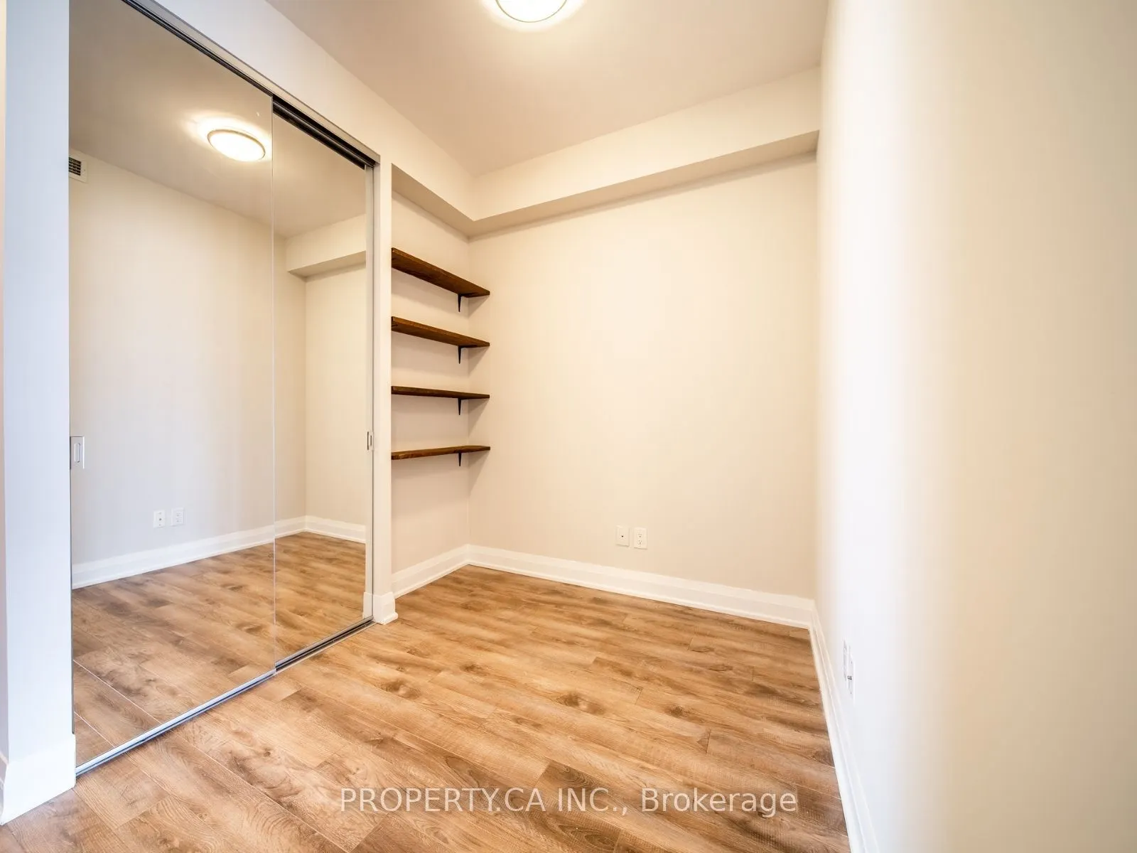 36 Park Lawn Road #3501