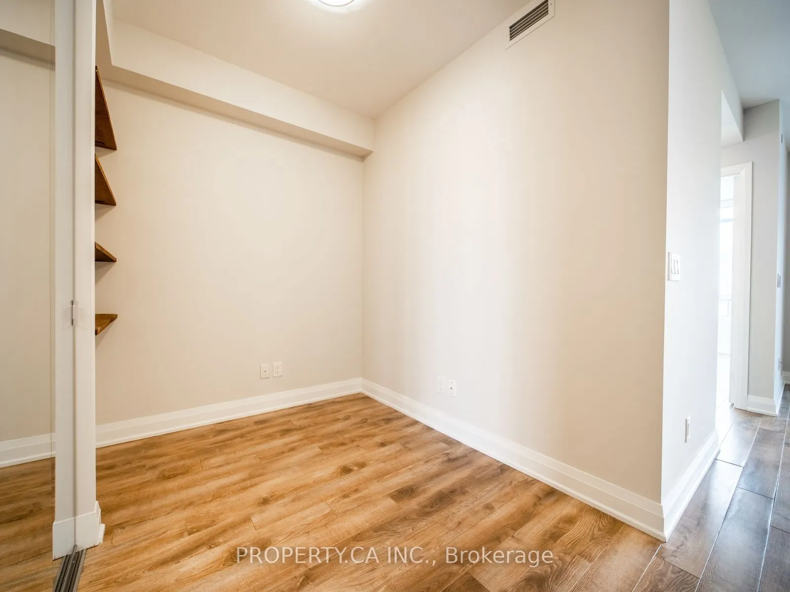 36 Park Lawn Road #3501