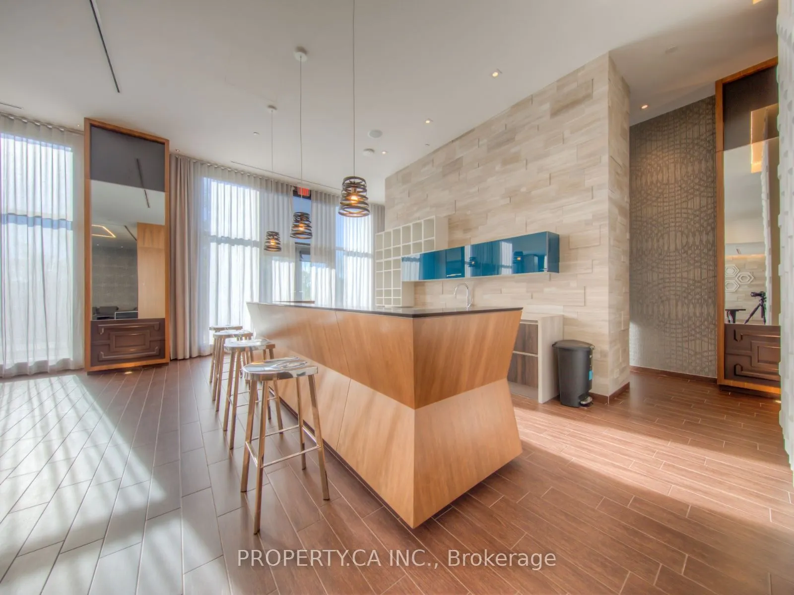 36 Park Lawn Road #3501