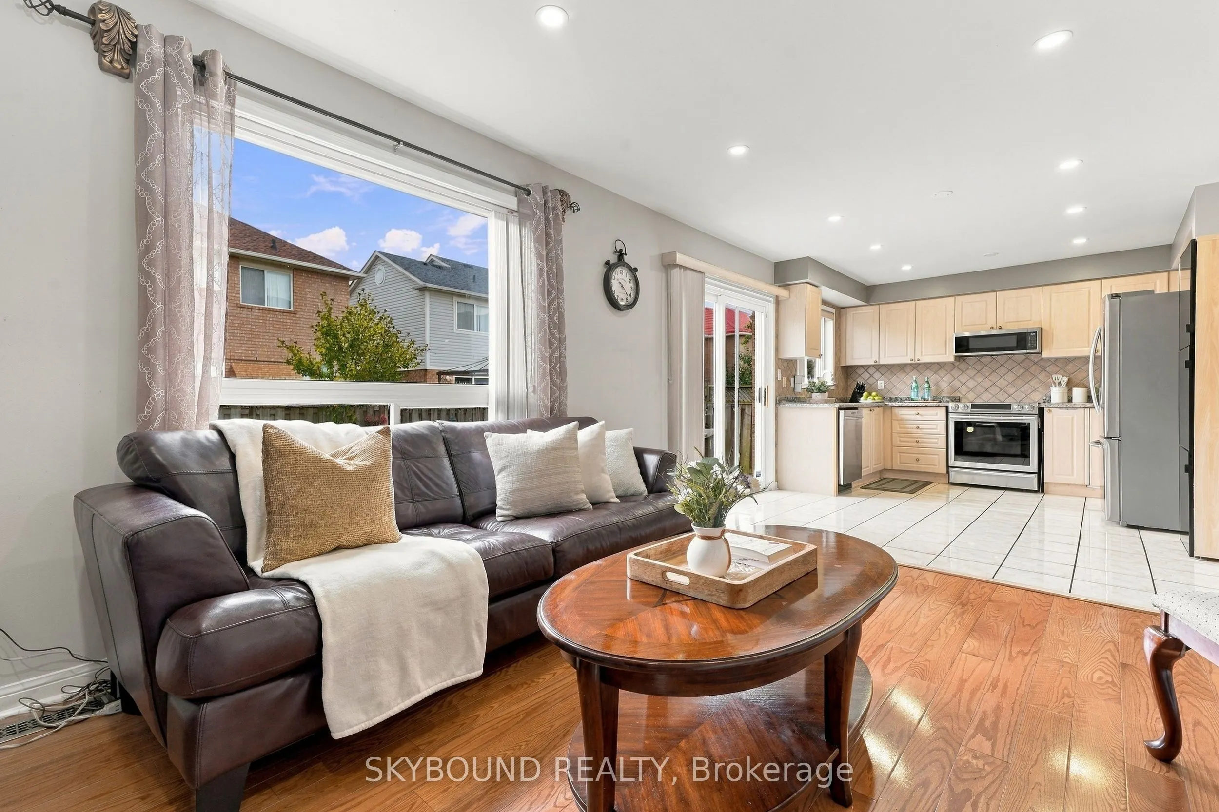 51 Thorpe Crescent