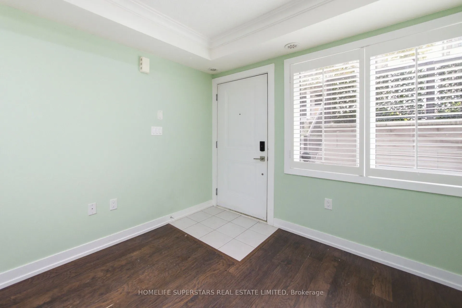 8 Drummond Street #413