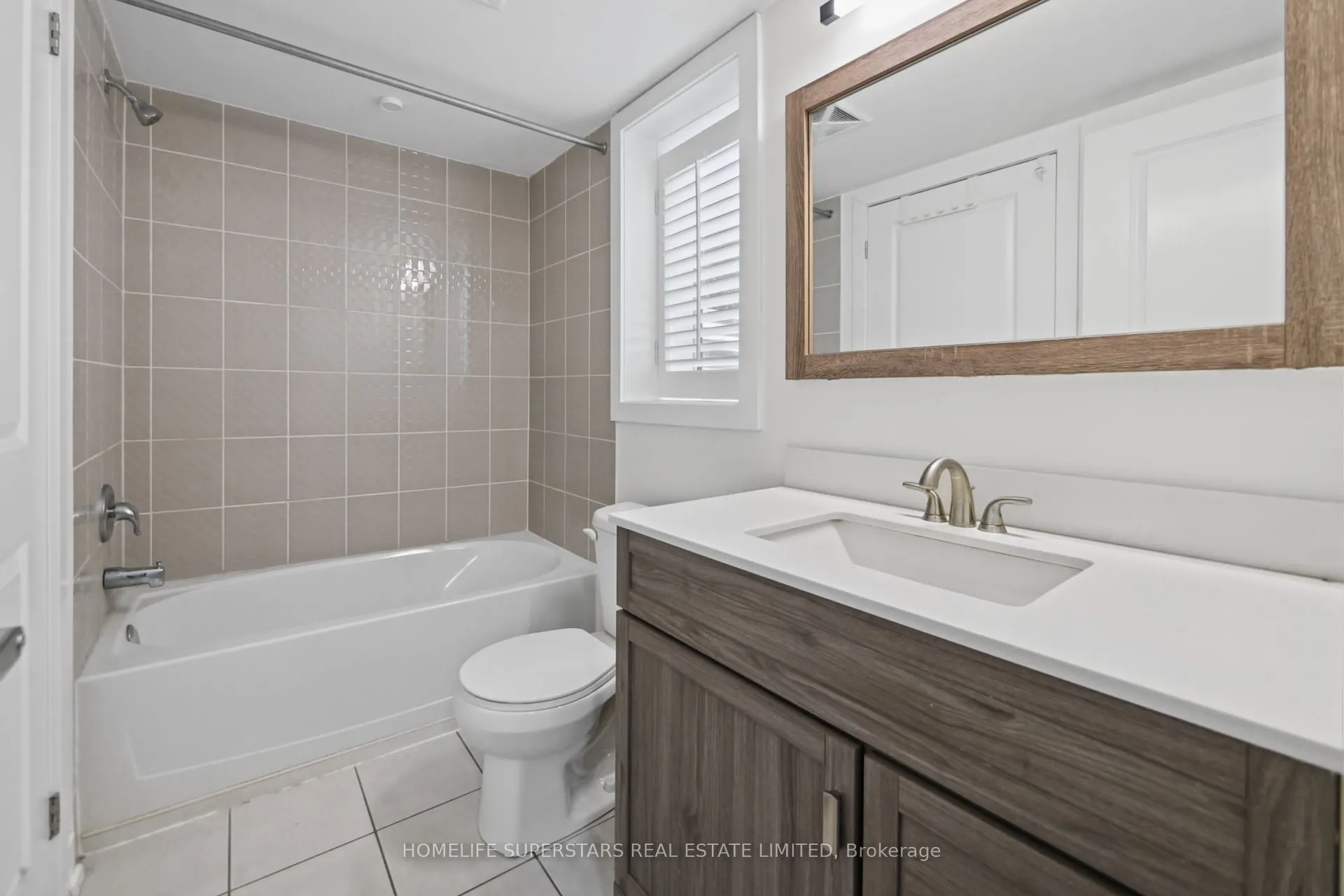 8 Drummond Street #413