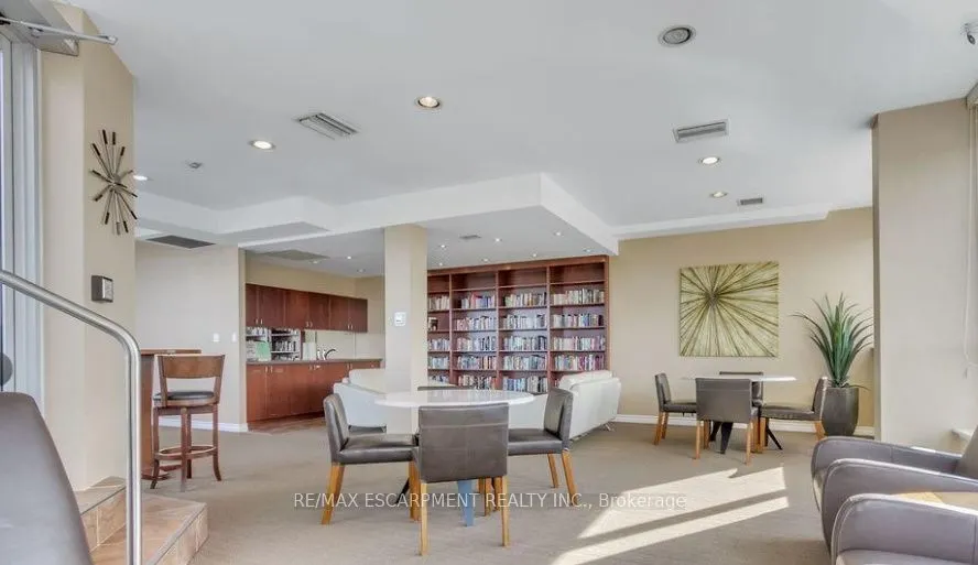 1276 Maple Crossing Boulevard #503