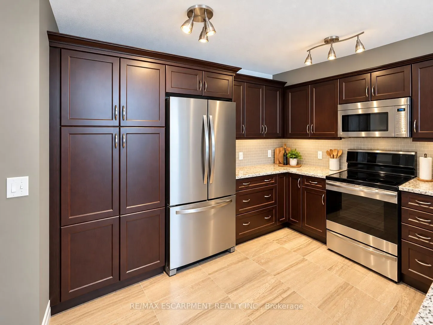 1276 Maple Crossing Boulevard #503