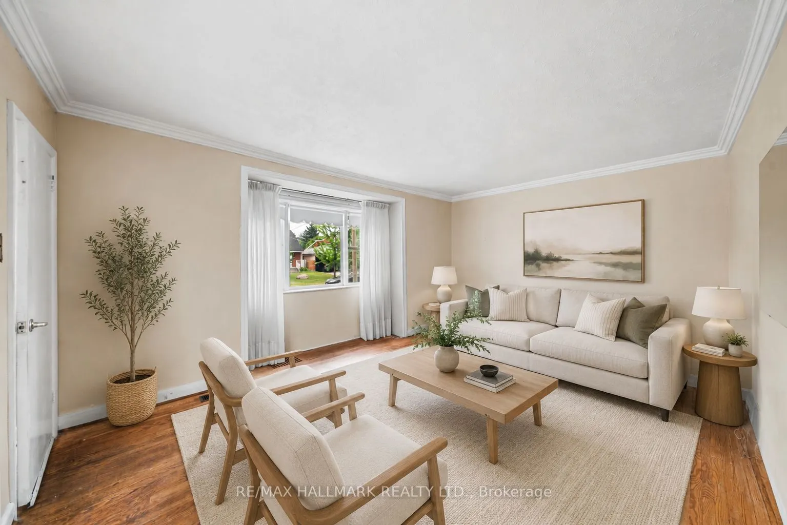27 Sunray Crescent