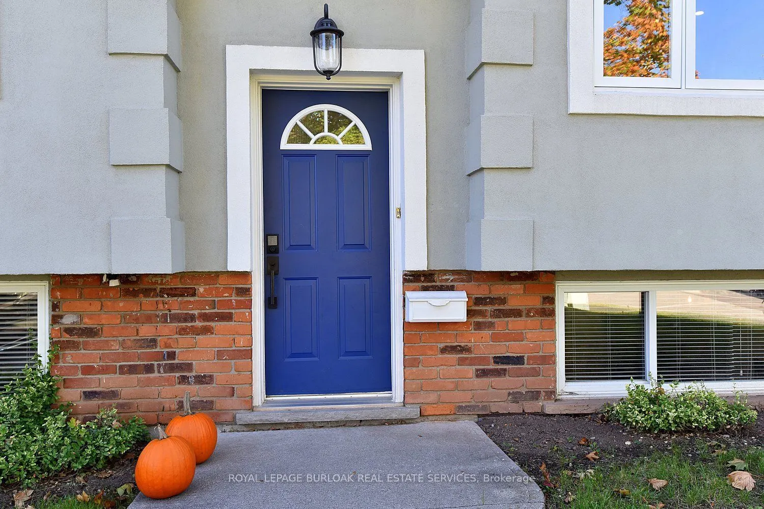 699 Castleguard Crescent
