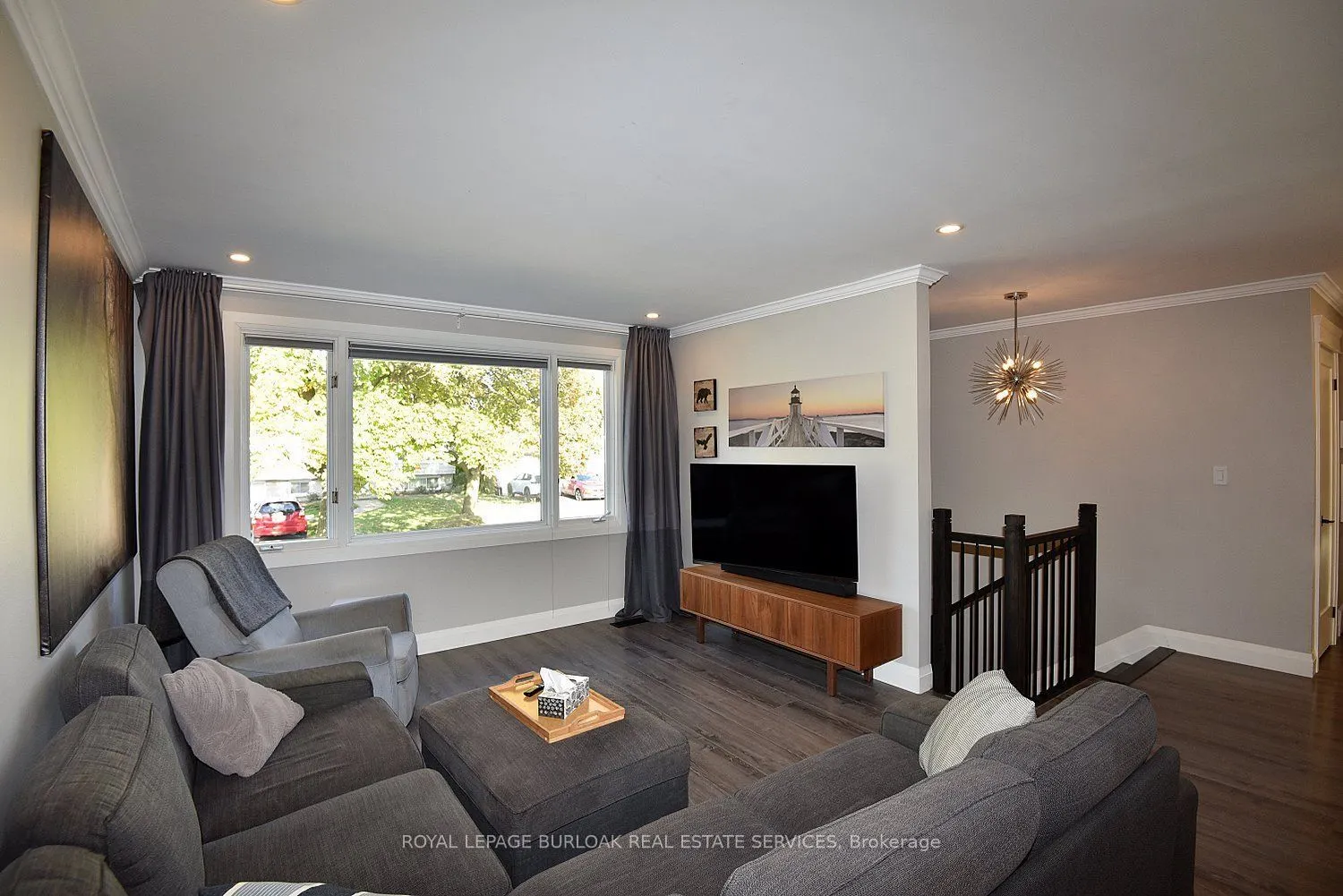 699 Castleguard Crescent