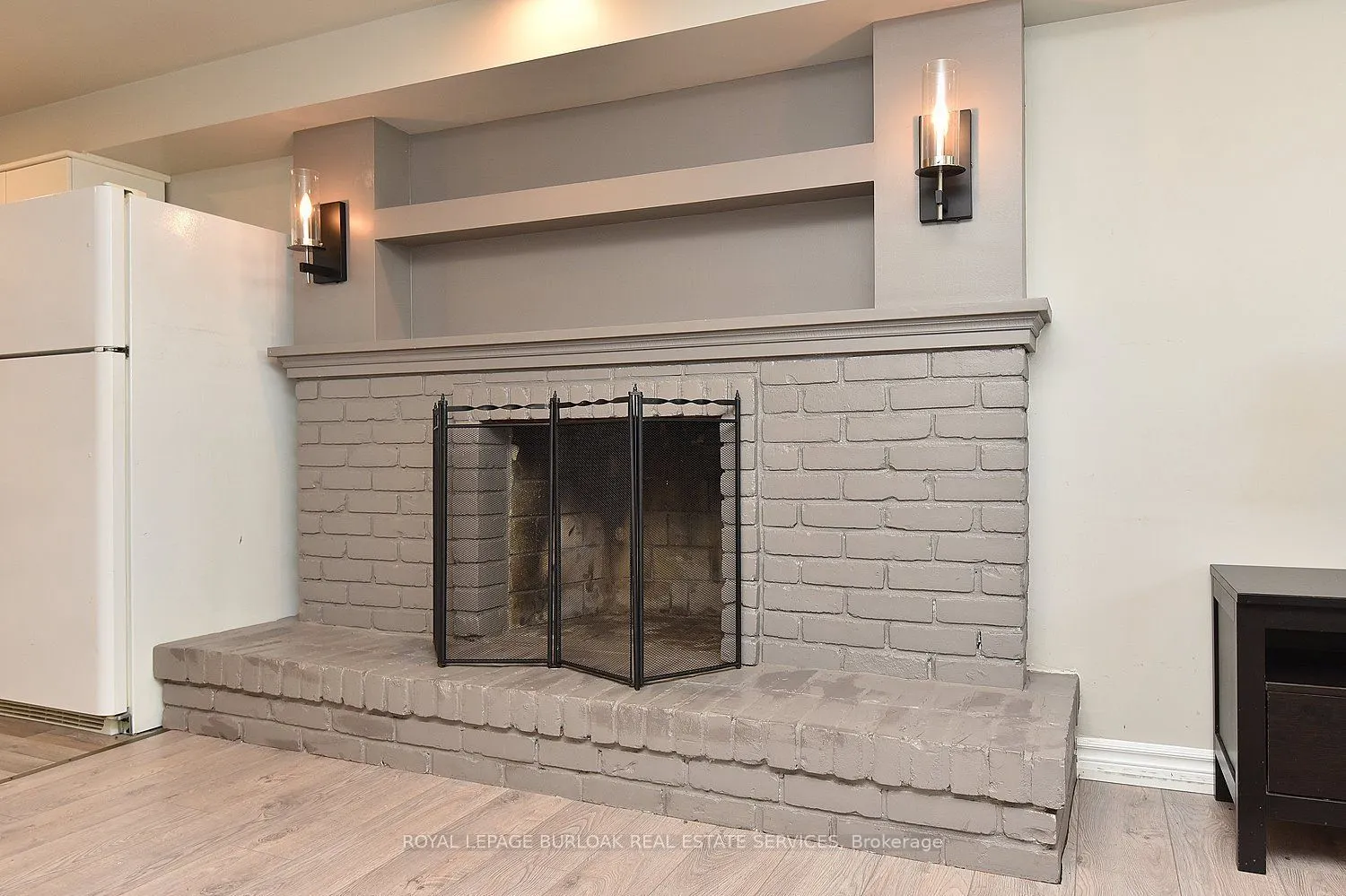 699 Castleguard Crescent