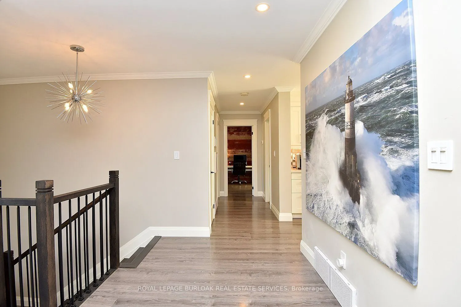 699 Castleguard Crescent