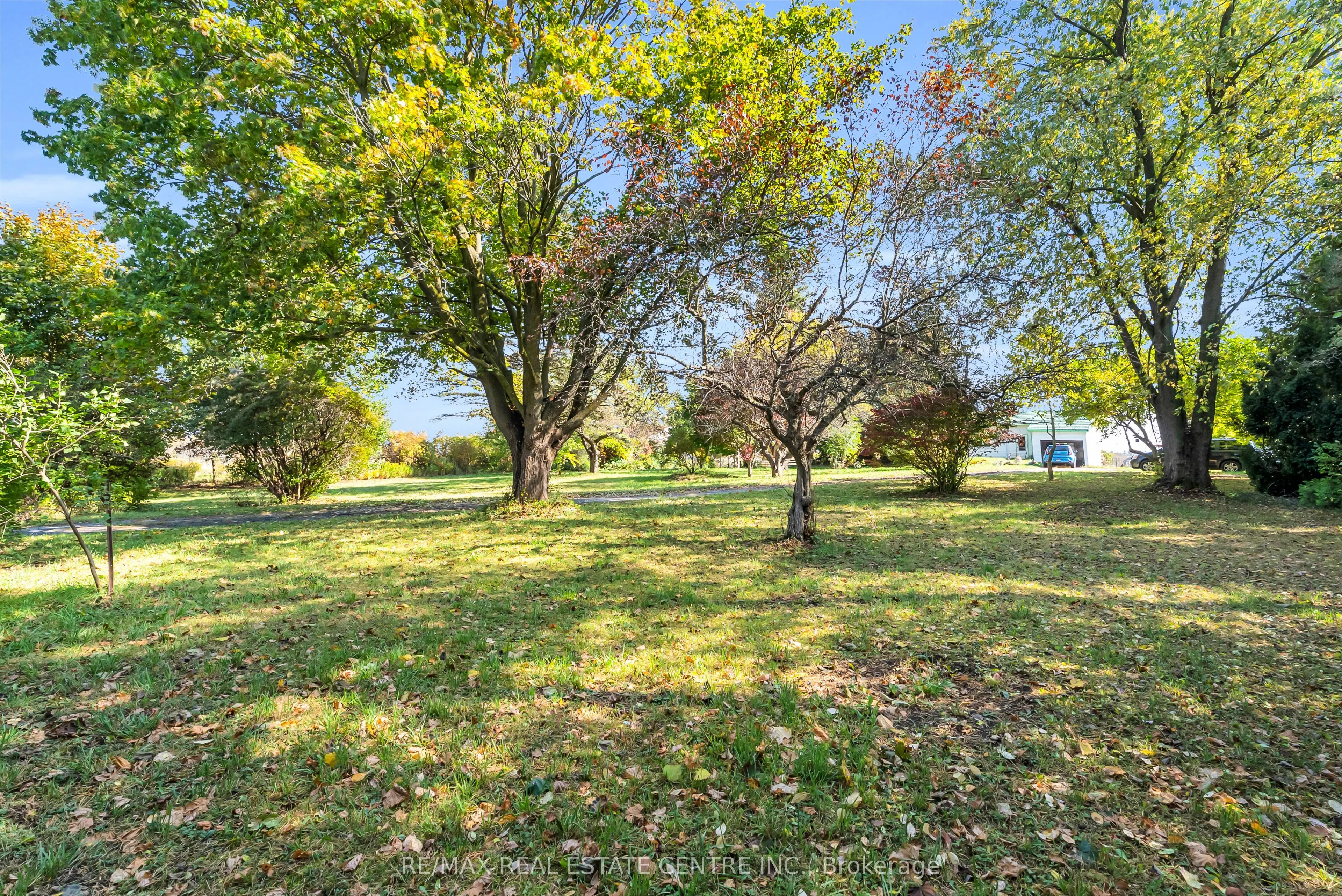 11858 32 Side Road