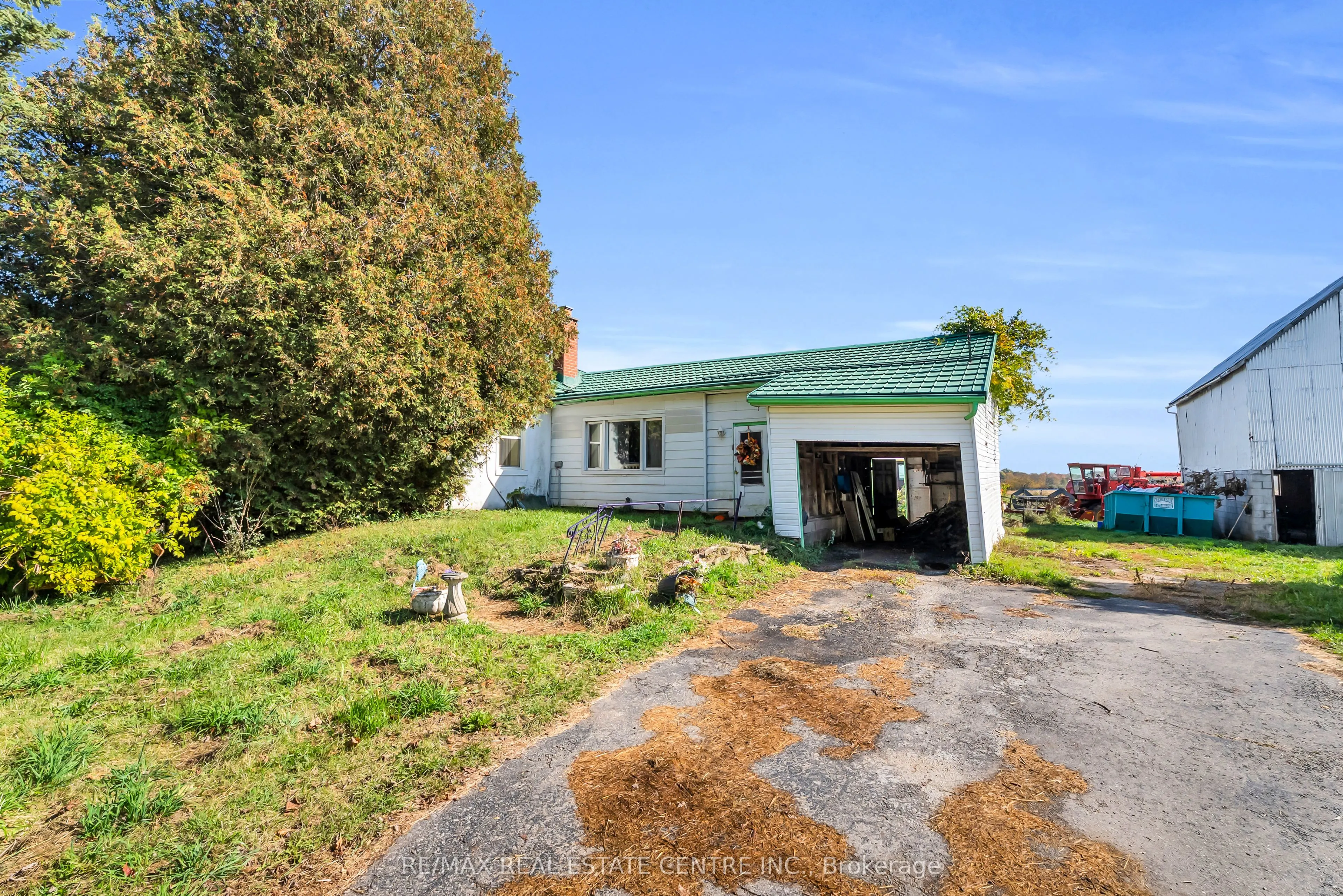 11858 32 Side Road