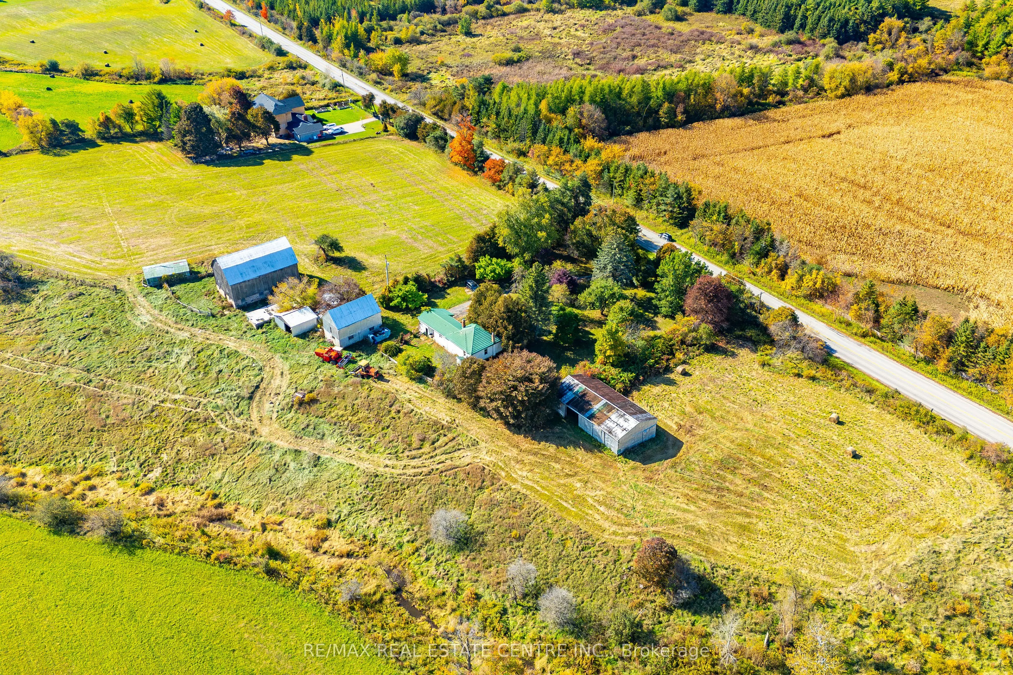11858 32 Side Road