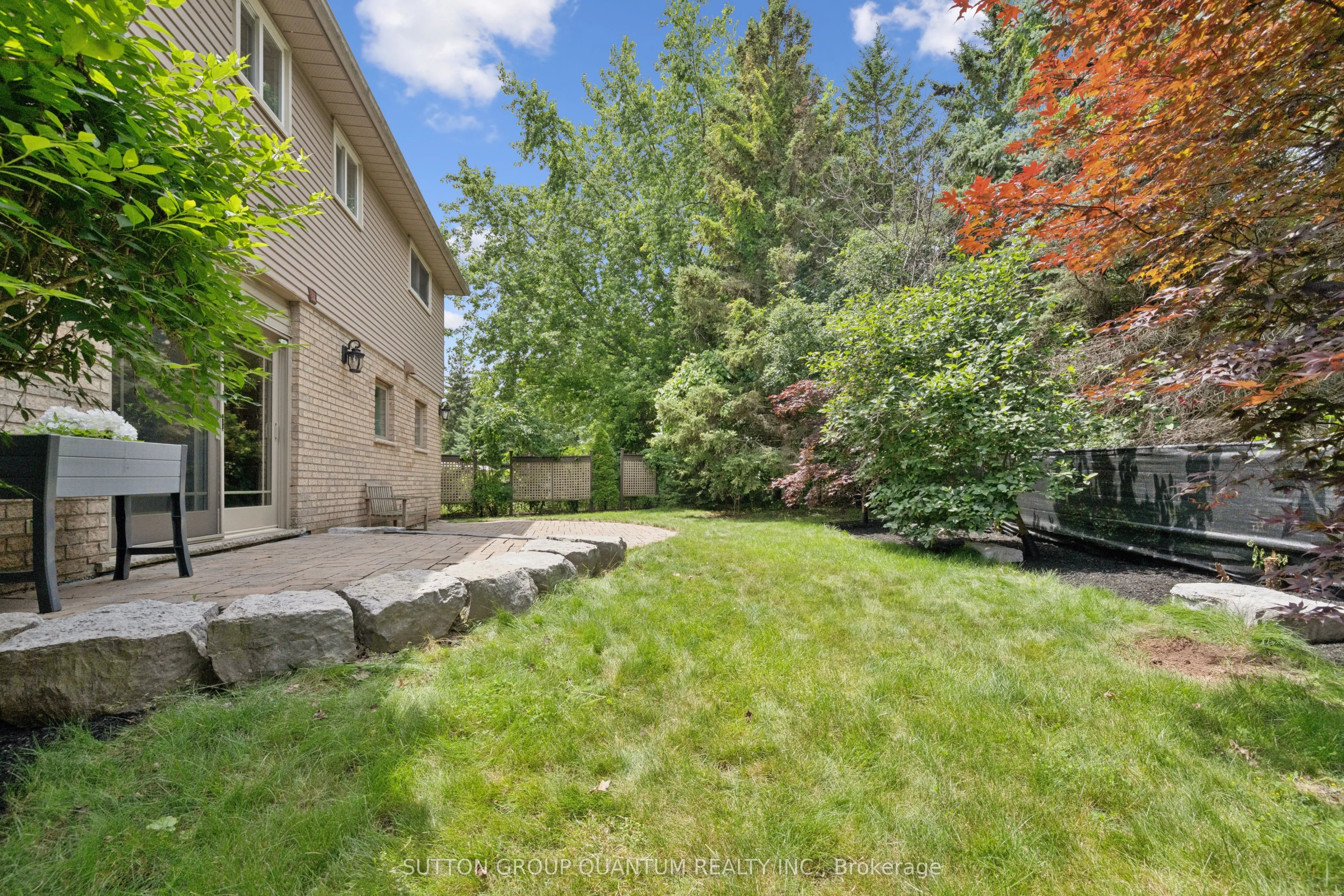 3092 Shannon Crescent