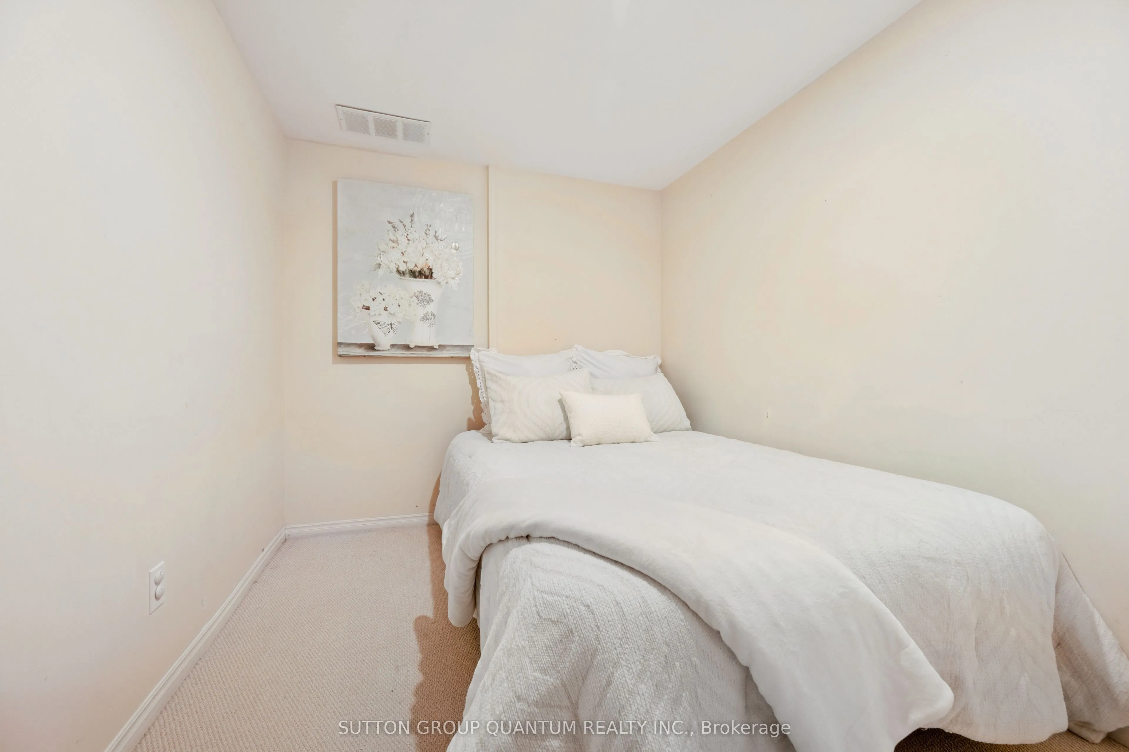 3092 Shannon Crescent