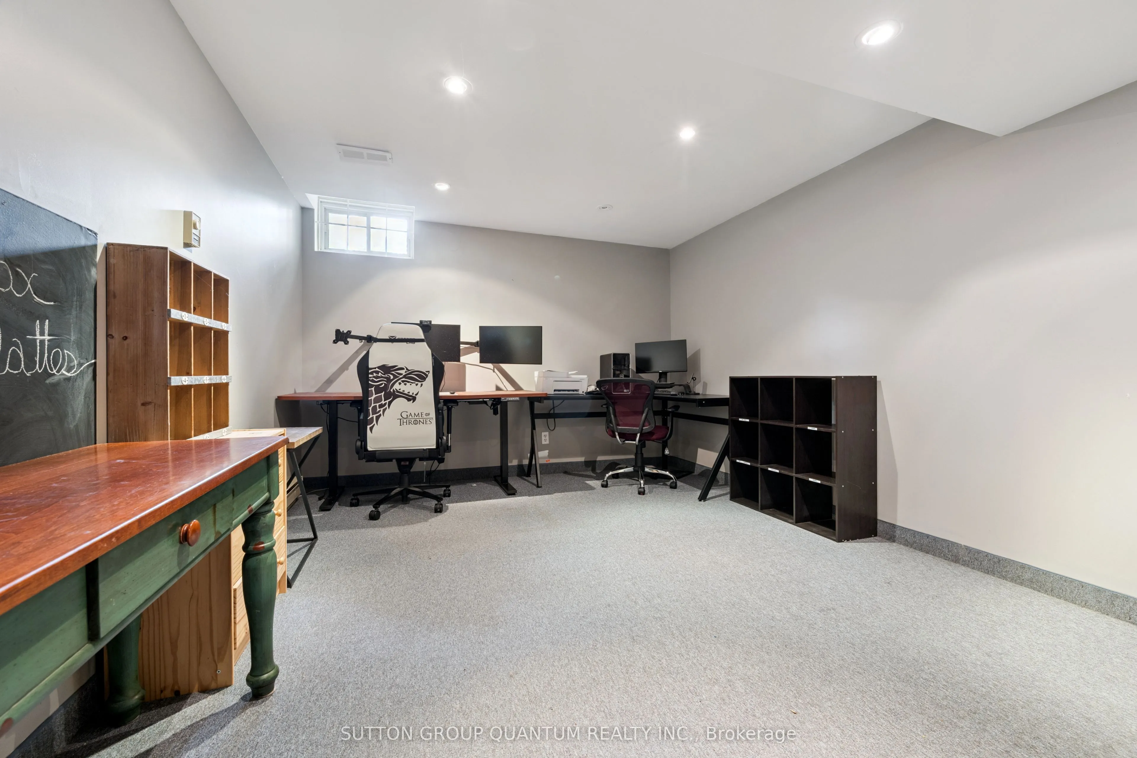 3092 Shannon Crescent
