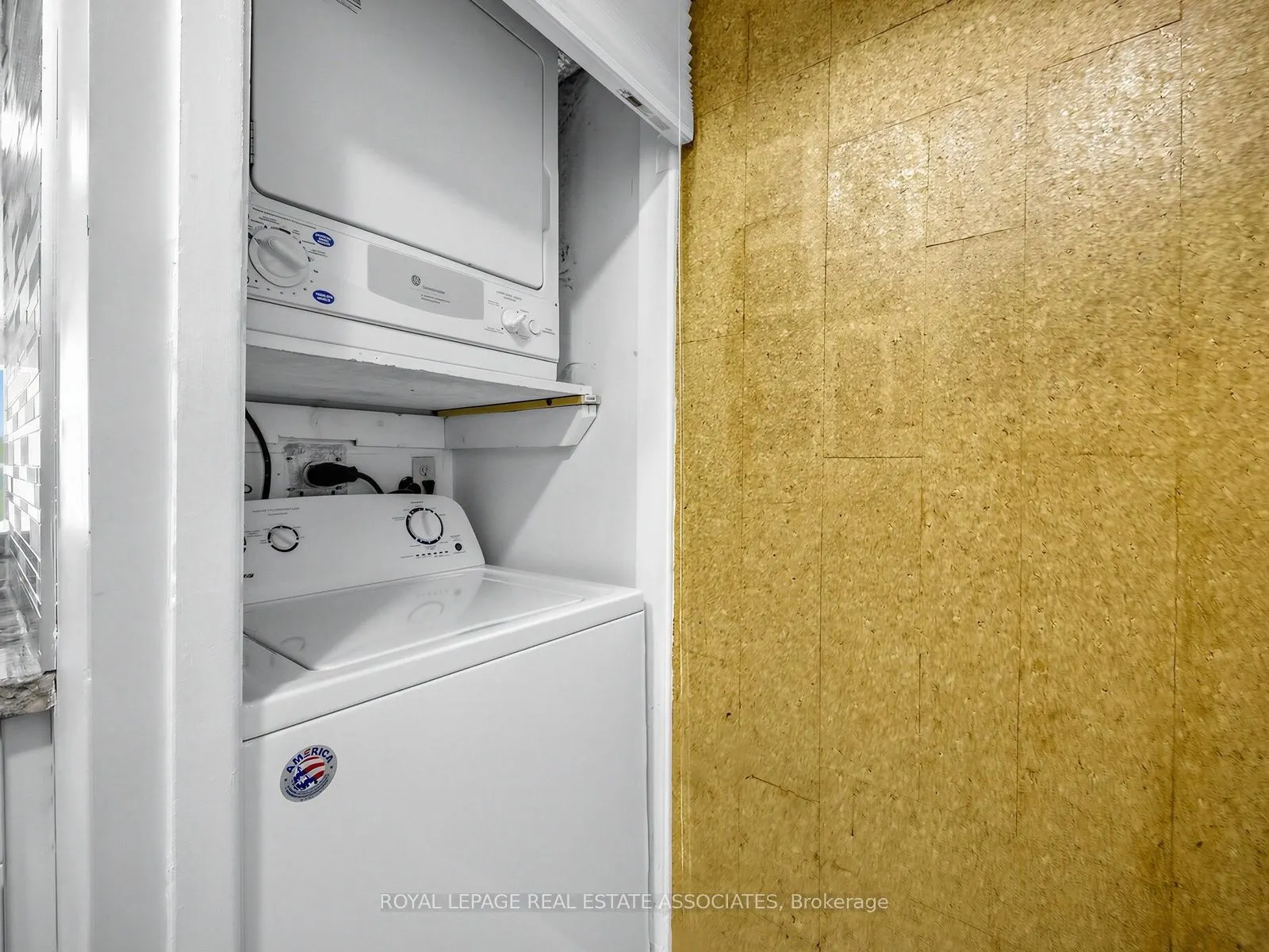 2091 Hurontario Street #504