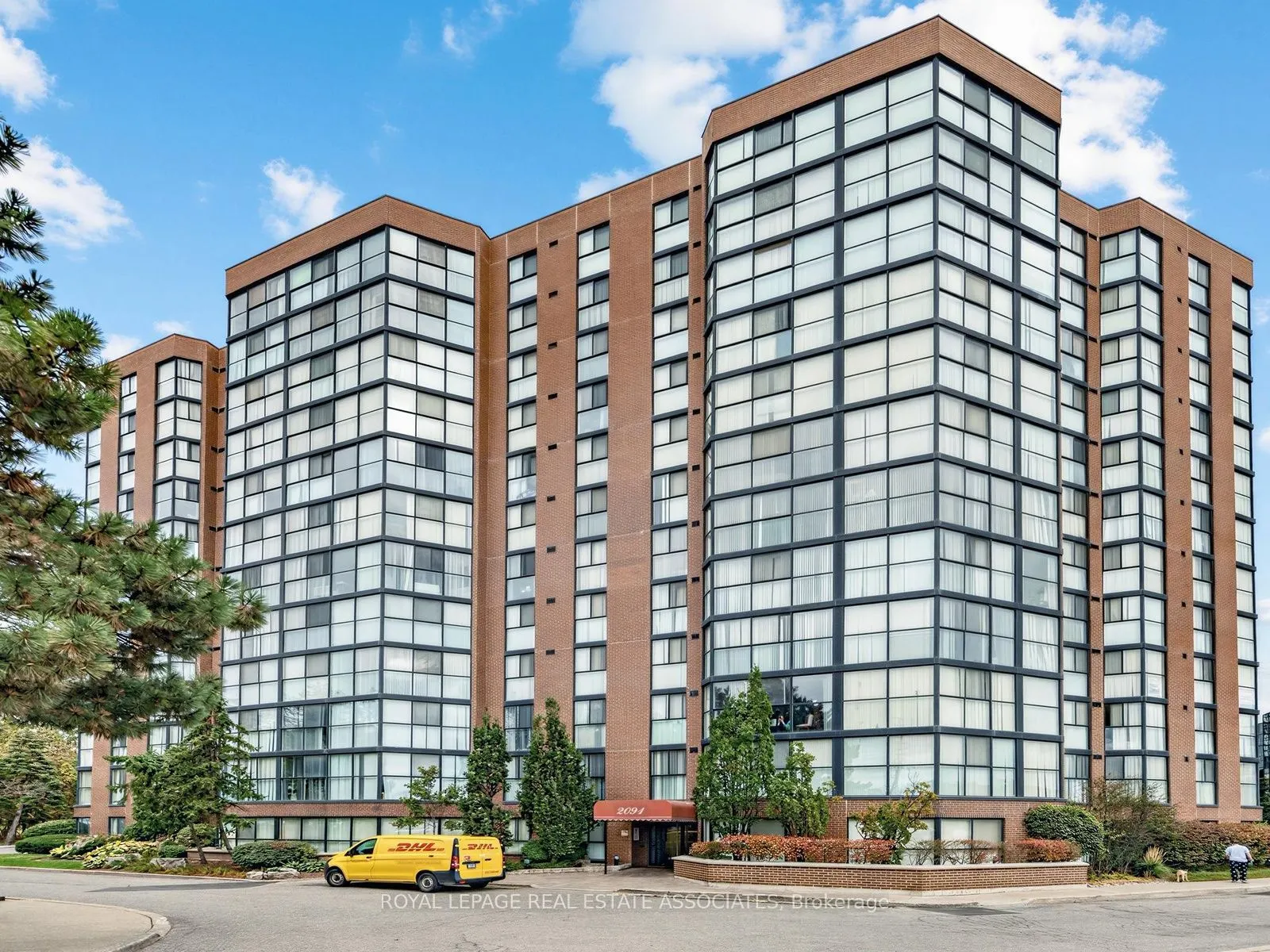 2091 Hurontario Street #504