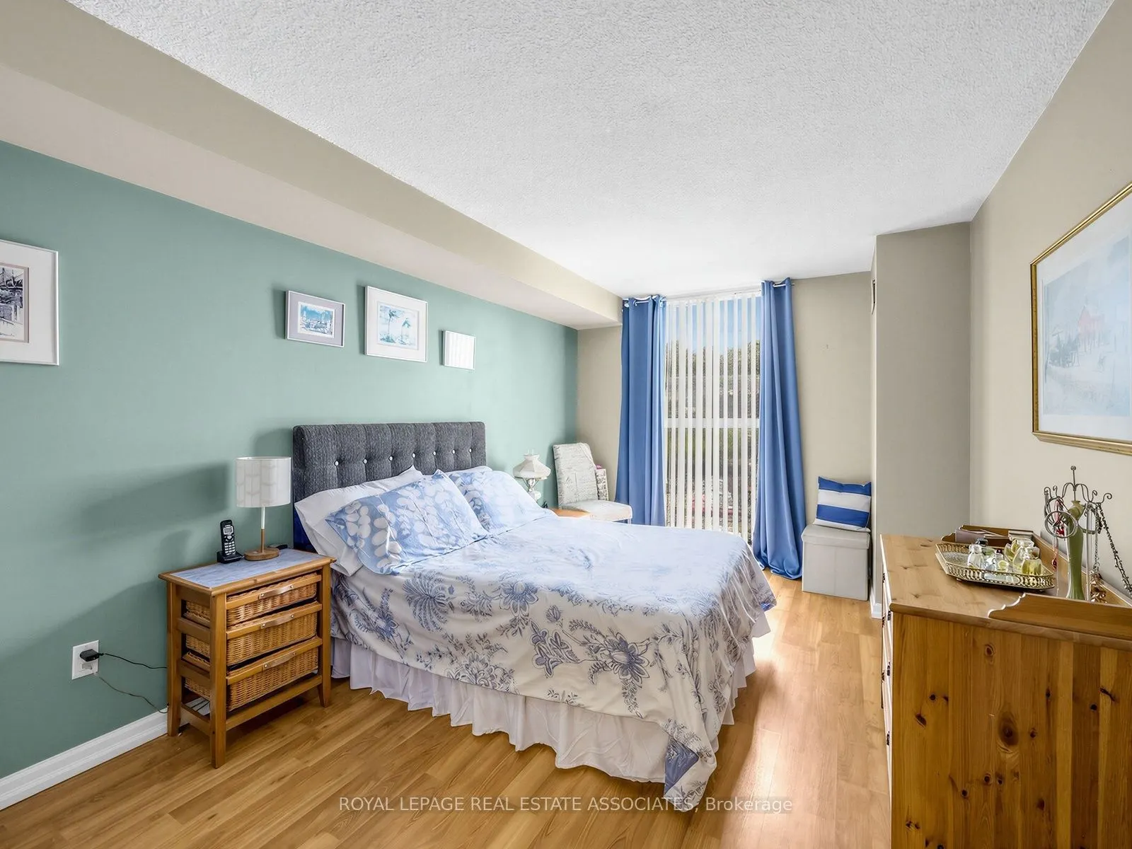 2091 Hurontario Street #504