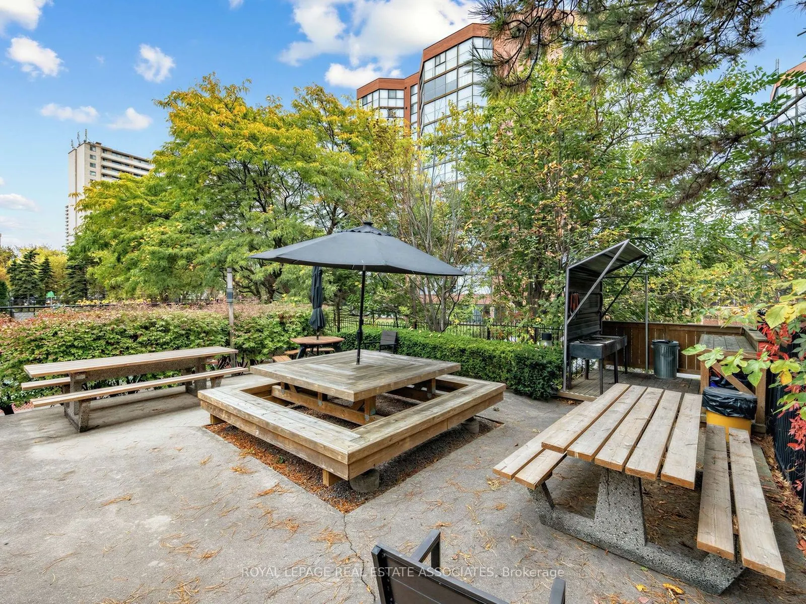 2091 Hurontario Street #504
