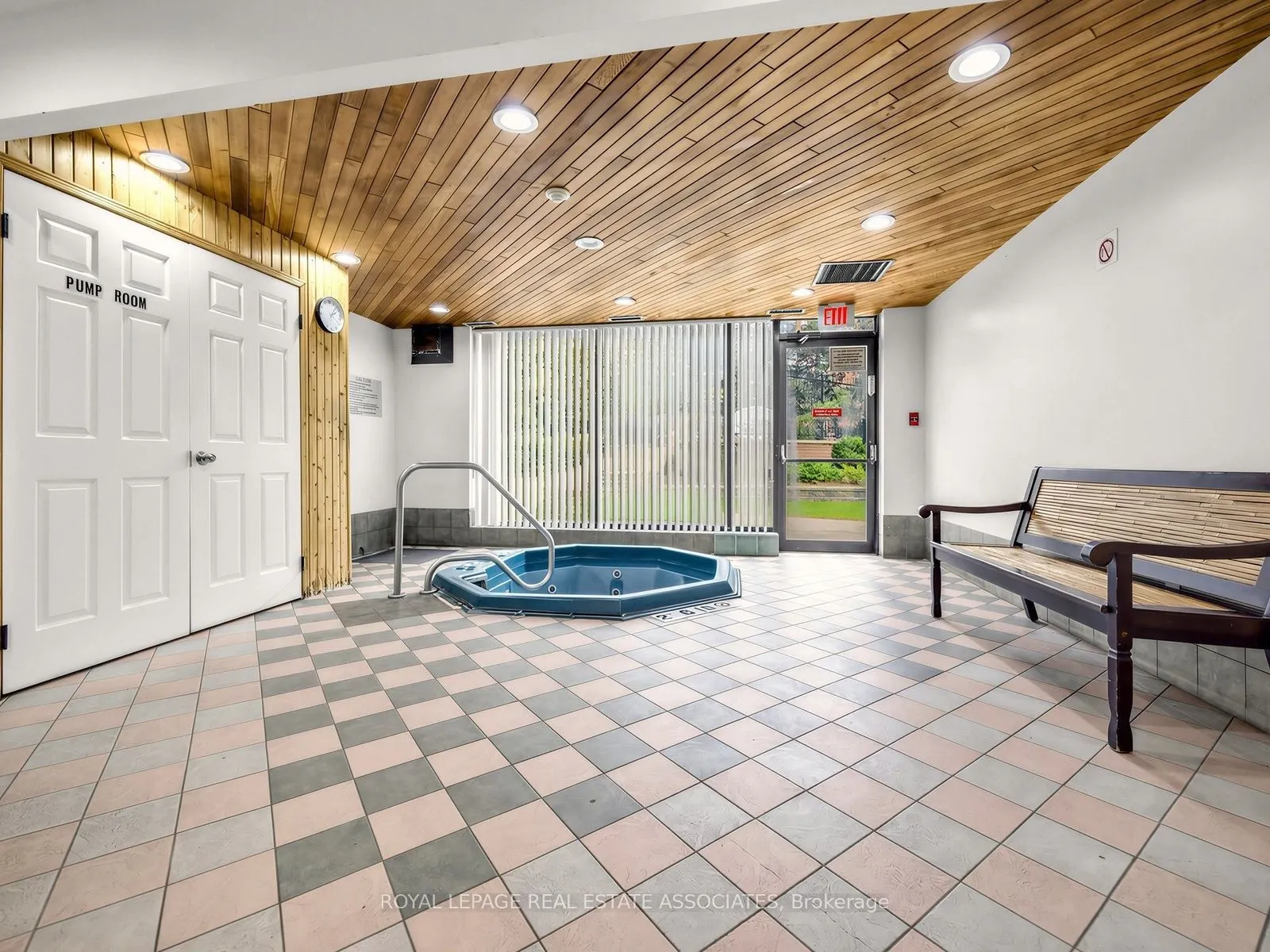 2091 Hurontario Street #504
