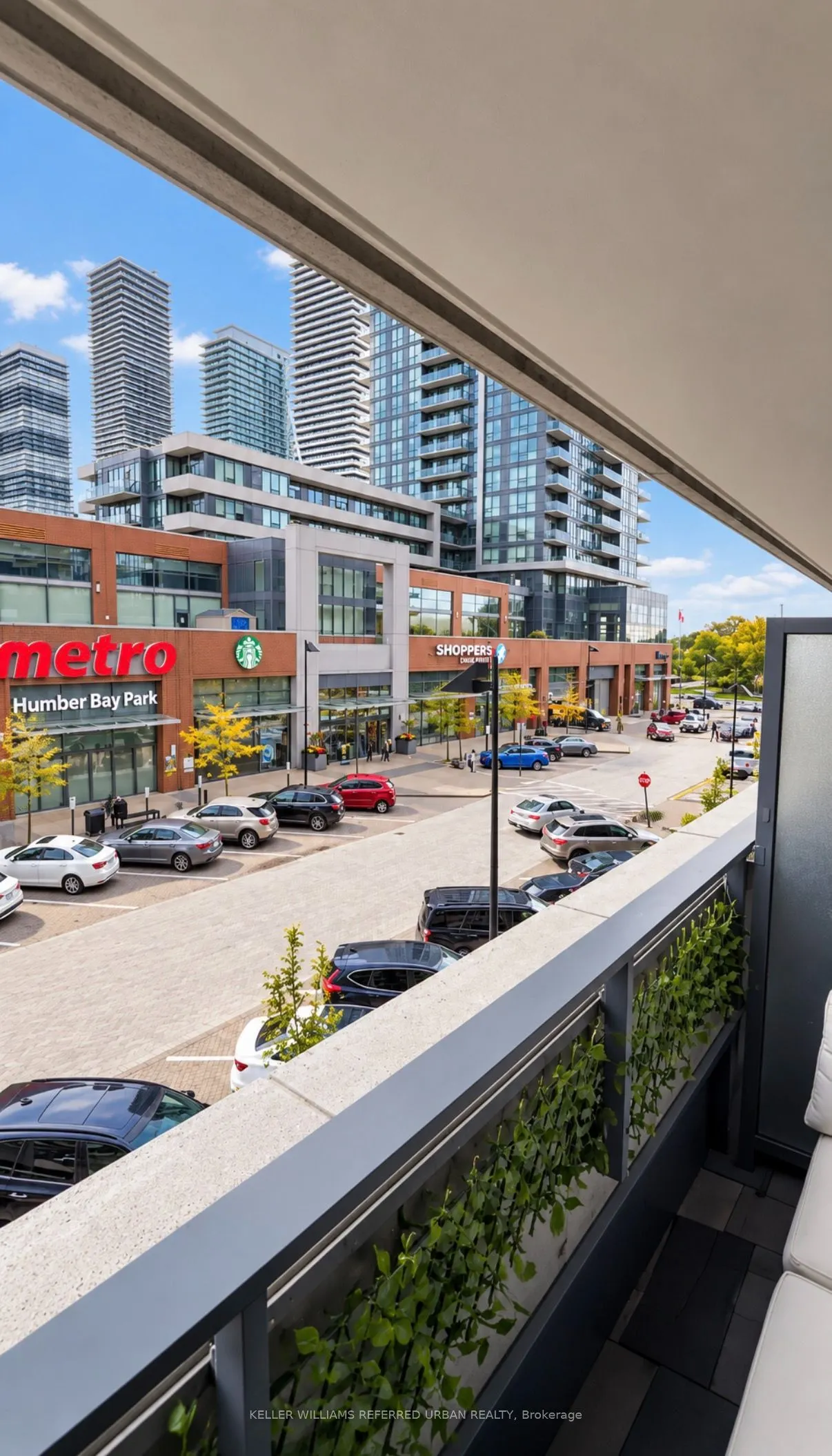 2220 Lakeshore Boulevard #307