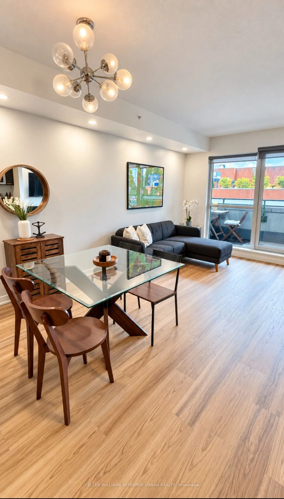 2220 Lakeshore Boulevard #307
