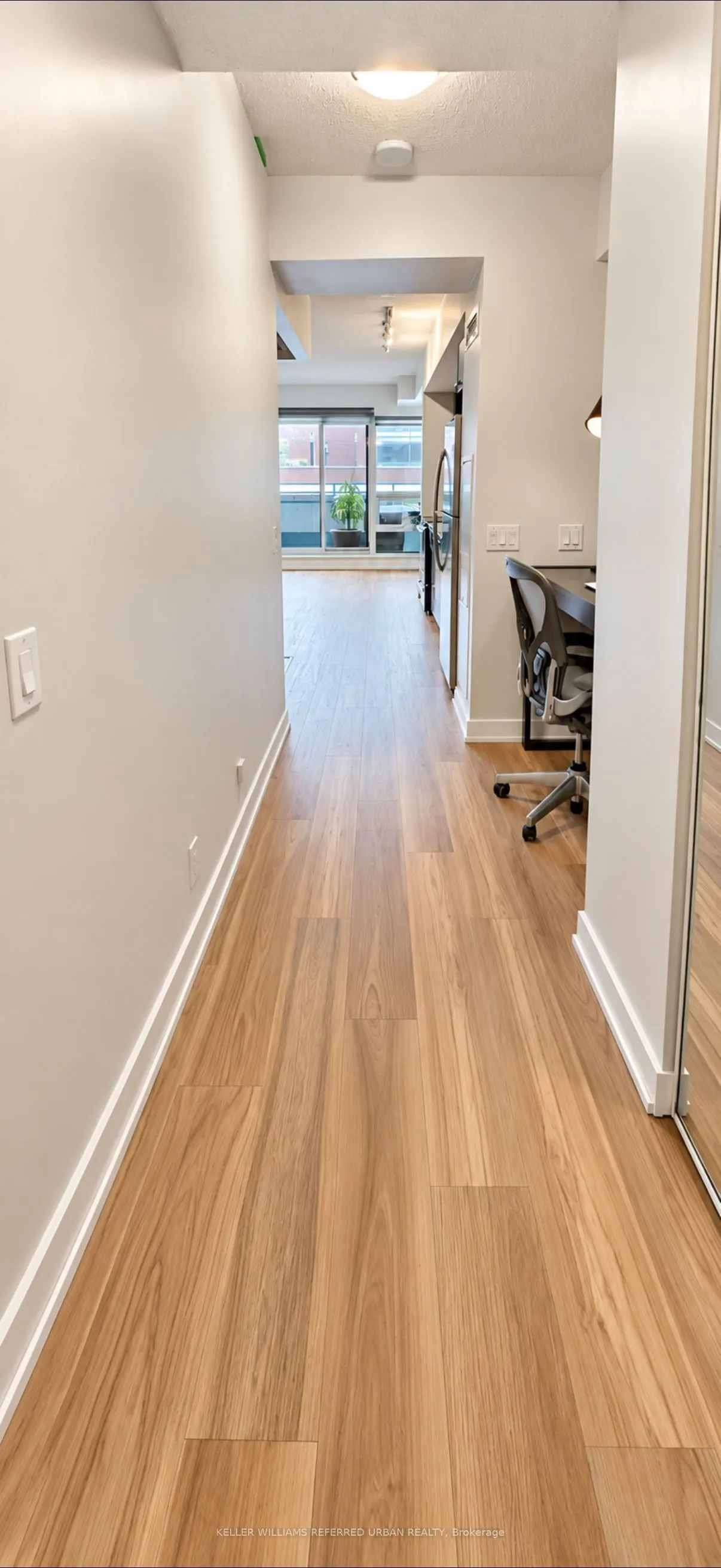 2220 Lakeshore Boulevard #307