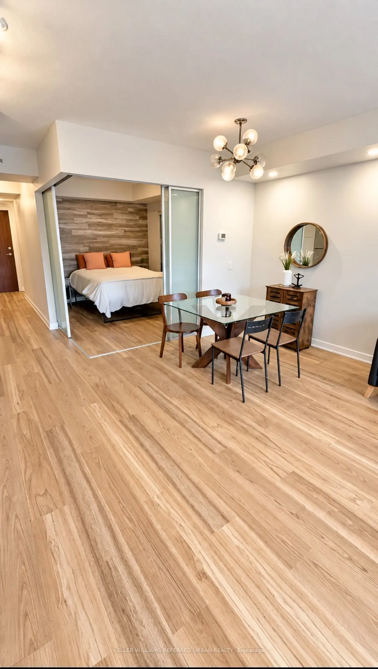 2220 Lakeshore Boulevard #307