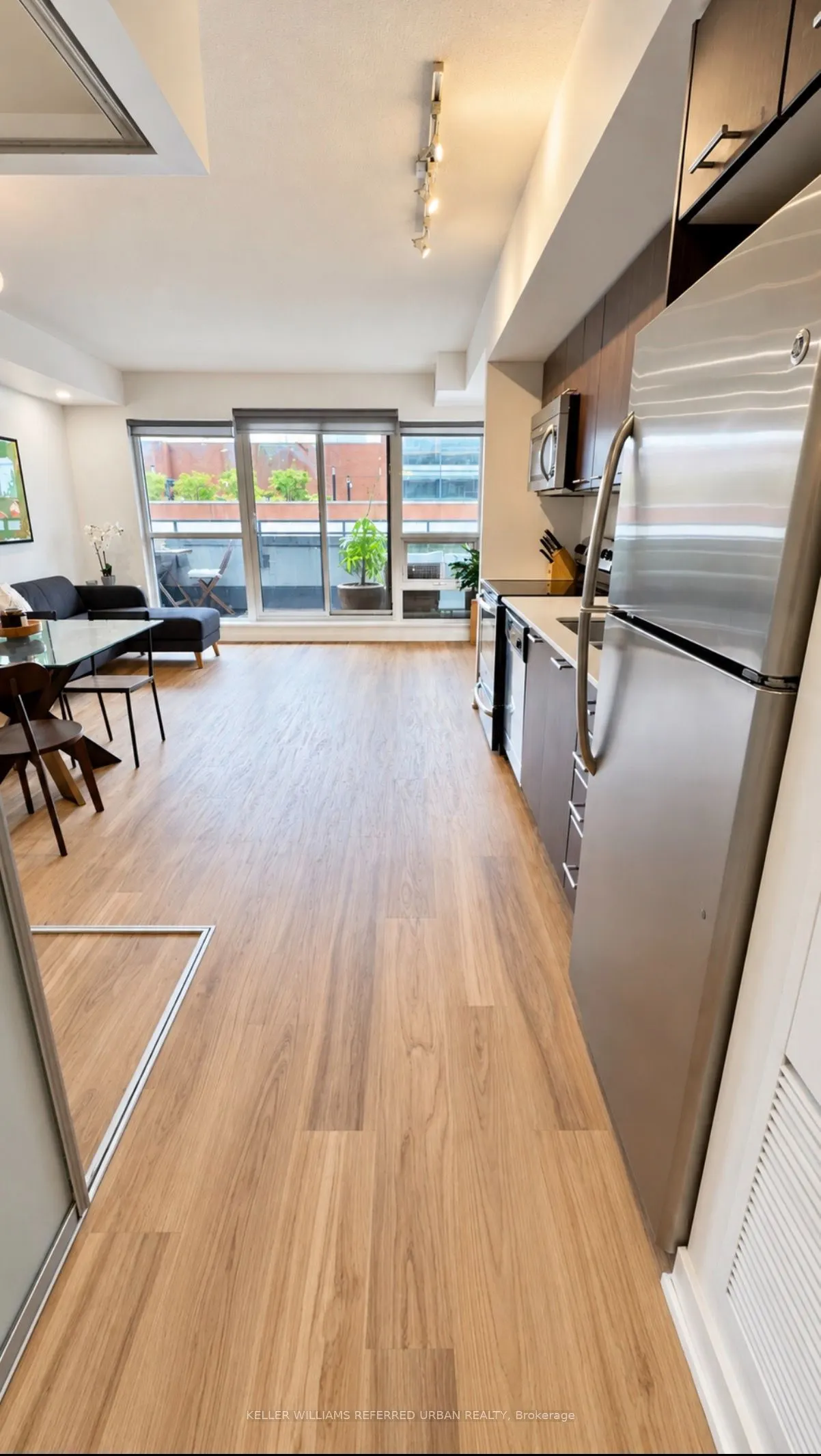 2220 Lakeshore Boulevard #307