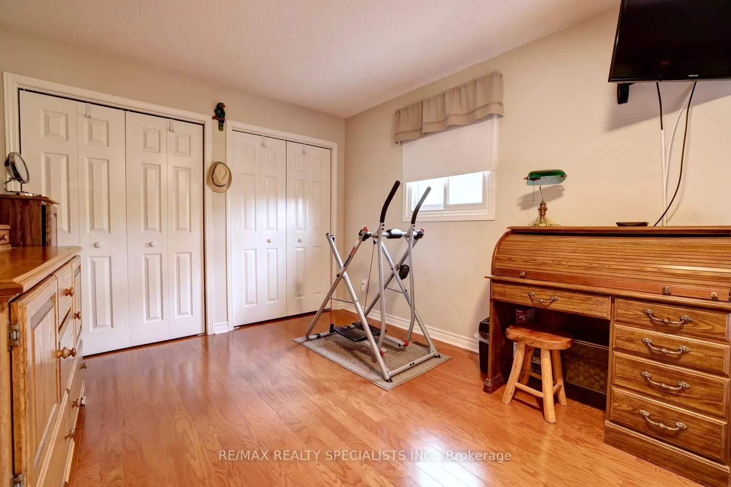 1027 Serdica Court