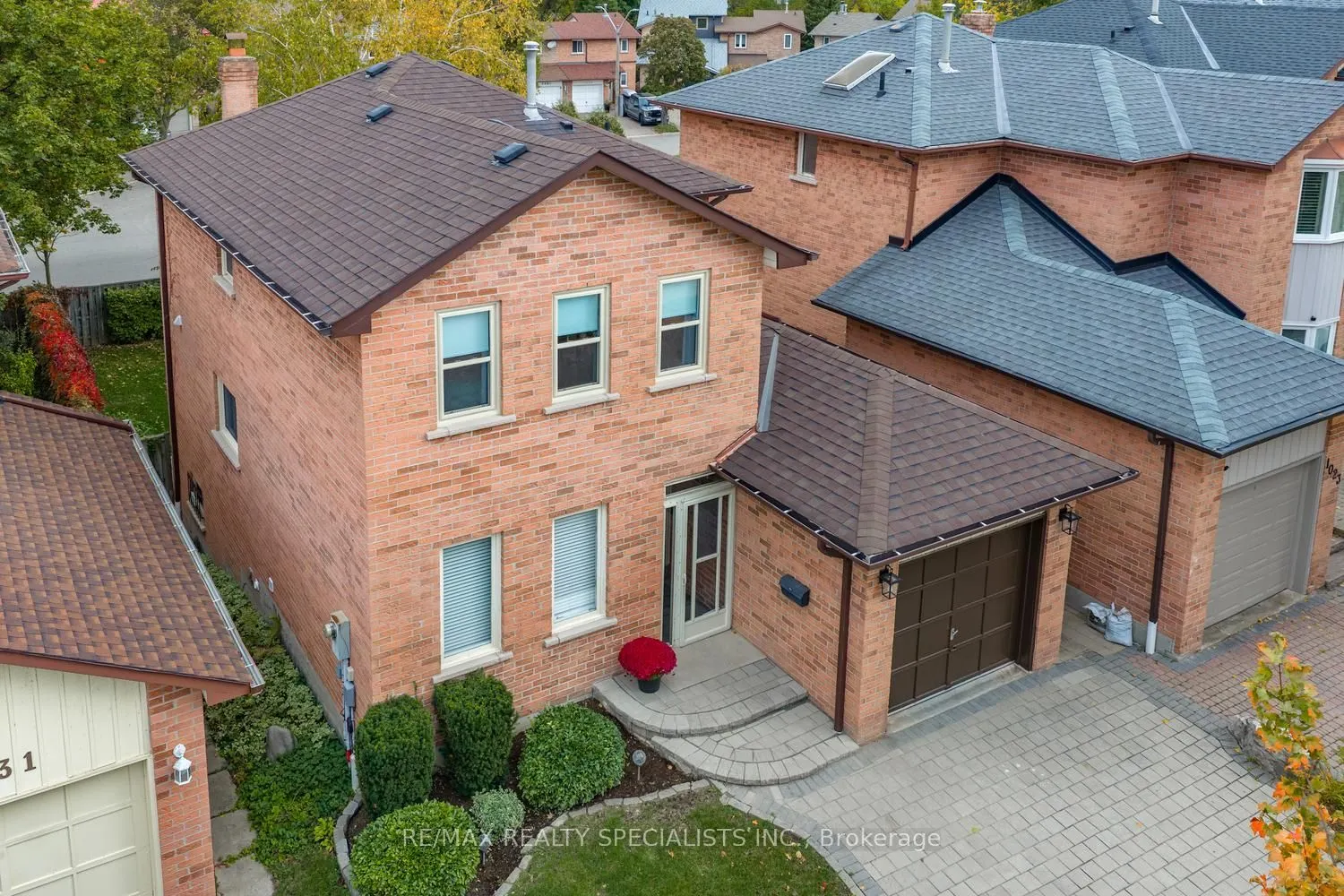 1027 Serdica Court